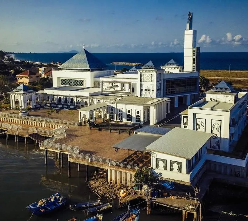 HAURA Homestay Seberang Takir BBQ