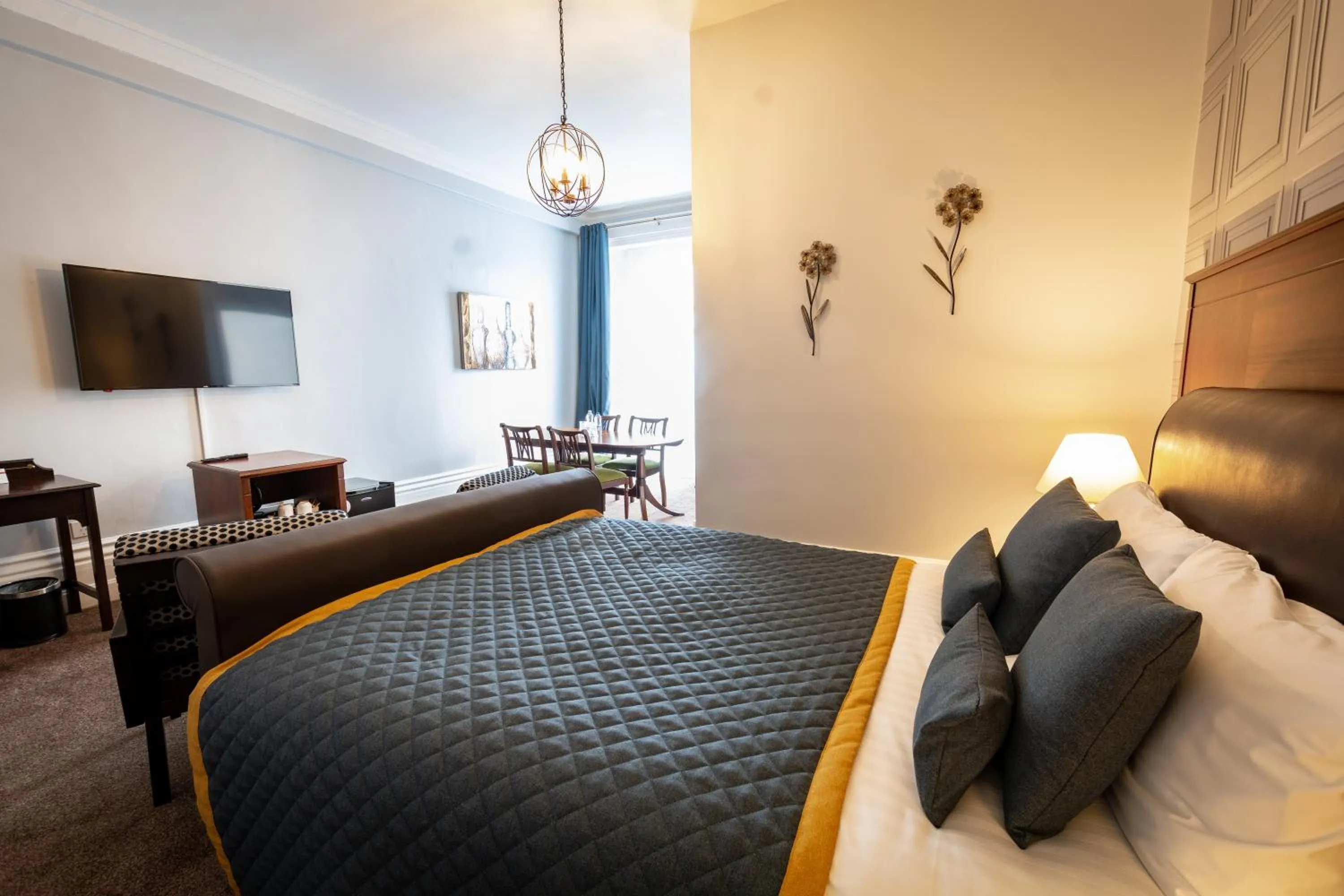 Photo of the whole room, Bed in The Palace Hotel Buxton & Spa