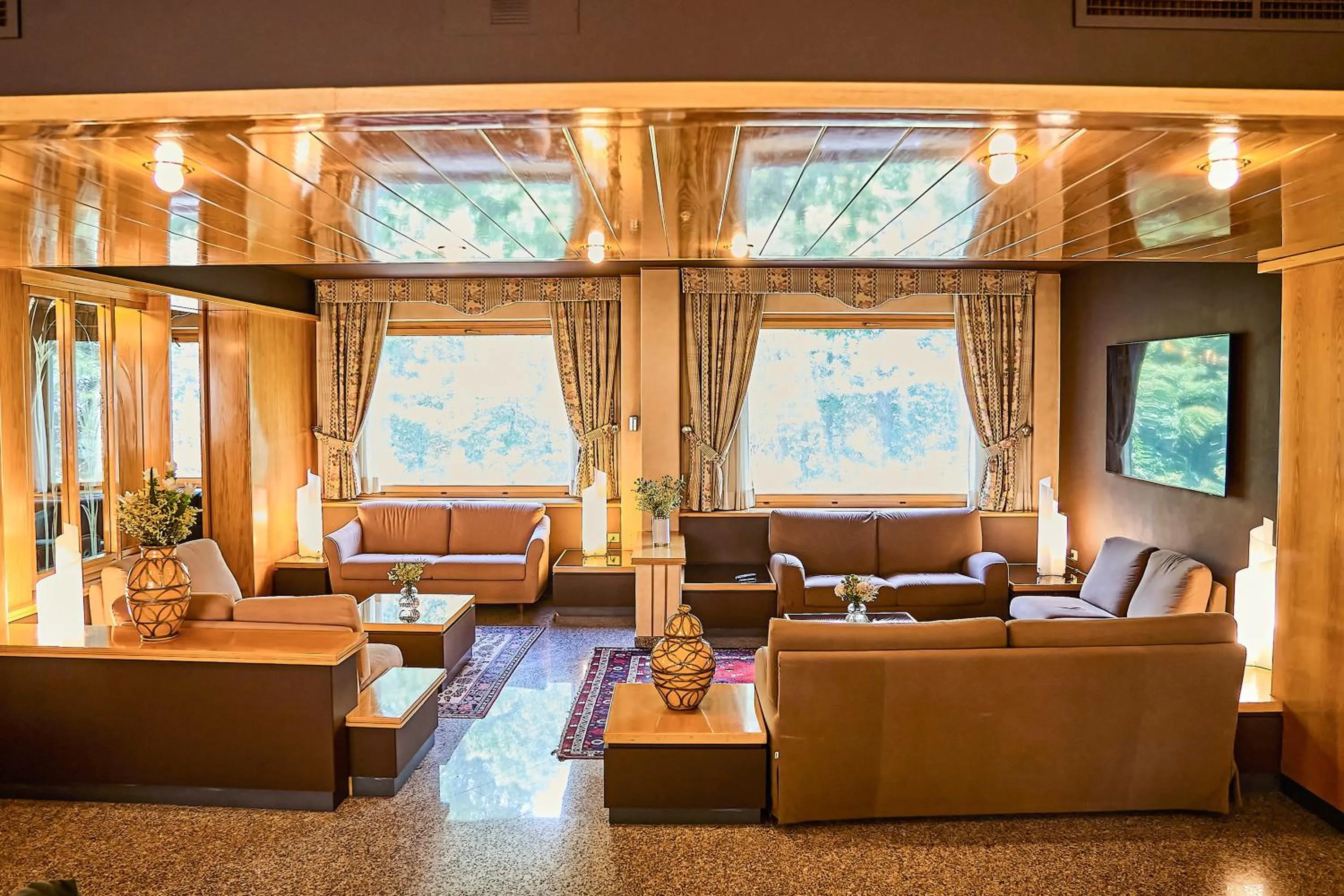 Communal lounge/ TV room in Hotel Camigliatello