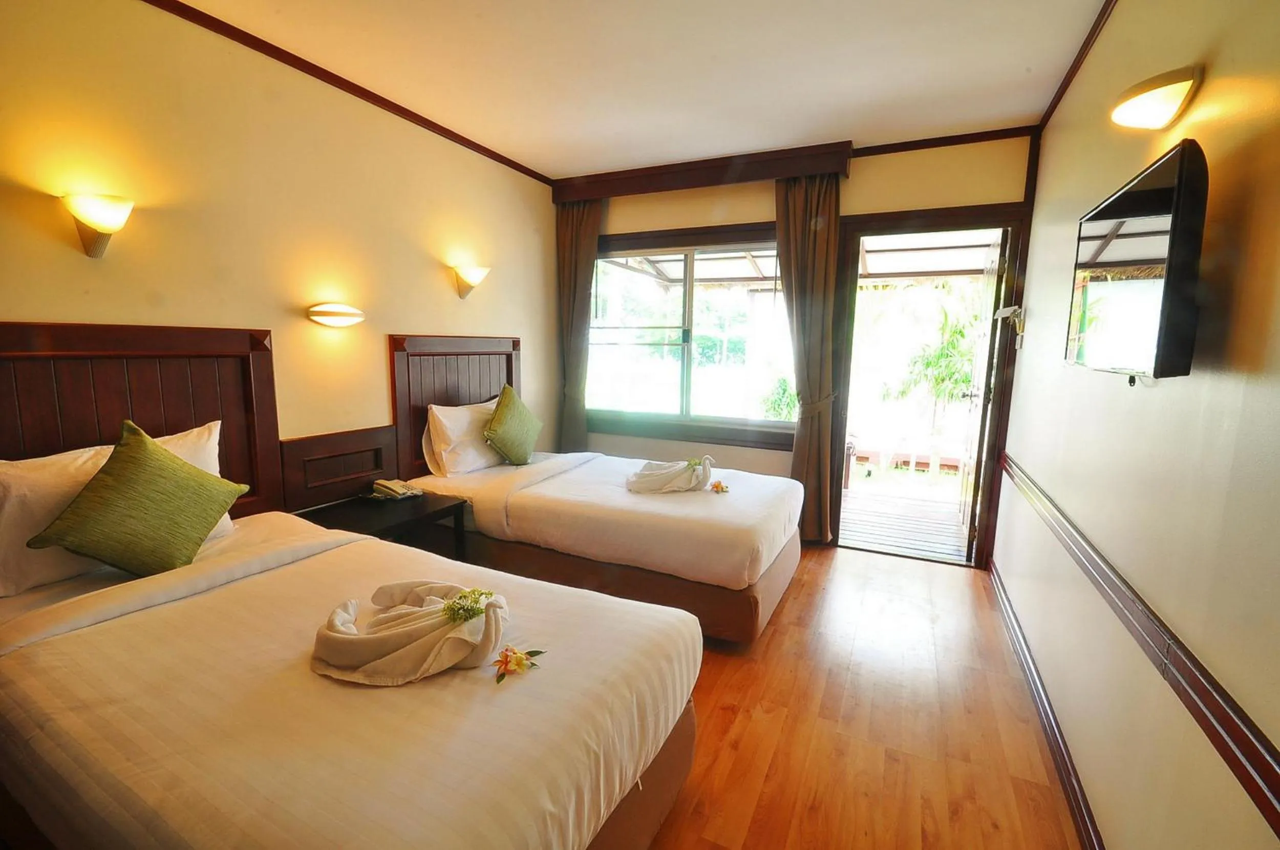 Bed in Isle Beach Resort Krabi-SHA