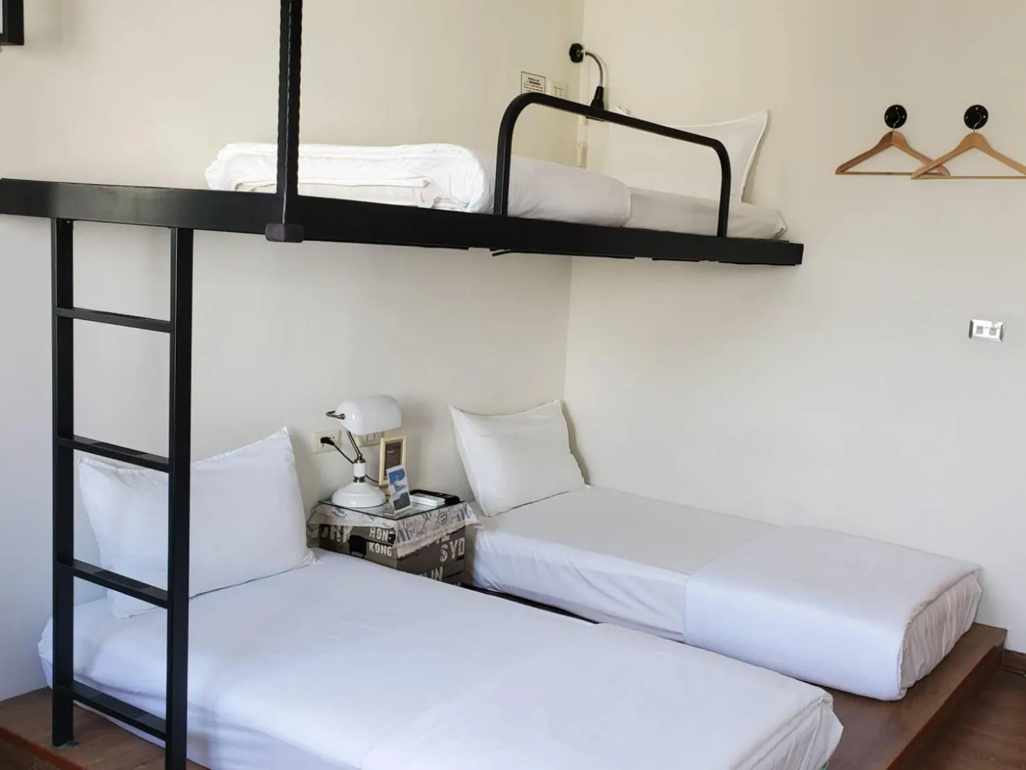 Photo of the whole room, Bed in Mini Voyage Hostel