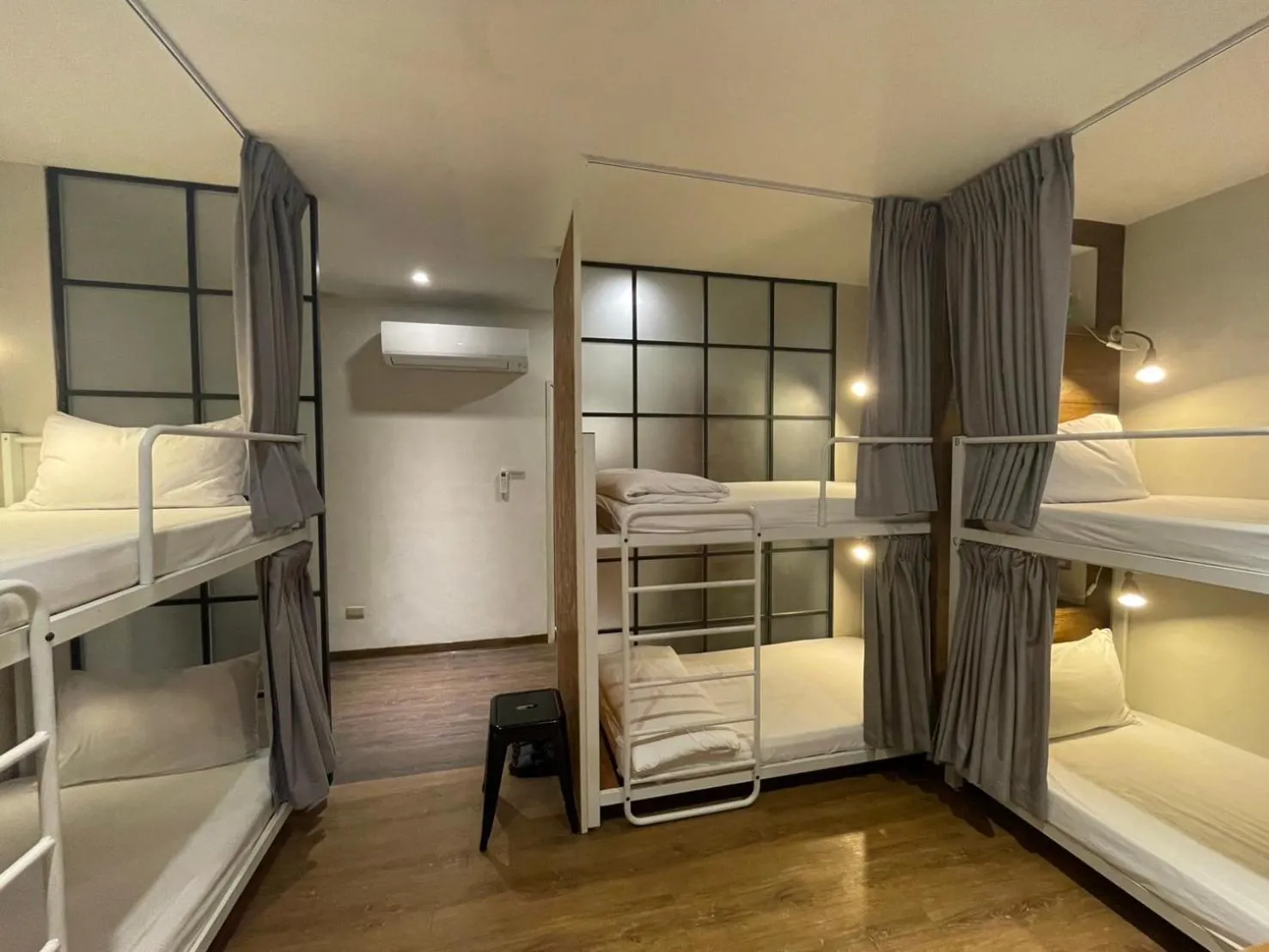 Photo of the whole room, Bed in Mini Voyage Hostel