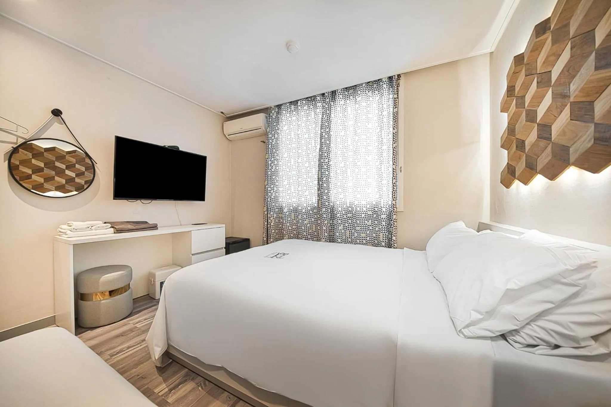 Bed in One Stay Hotel