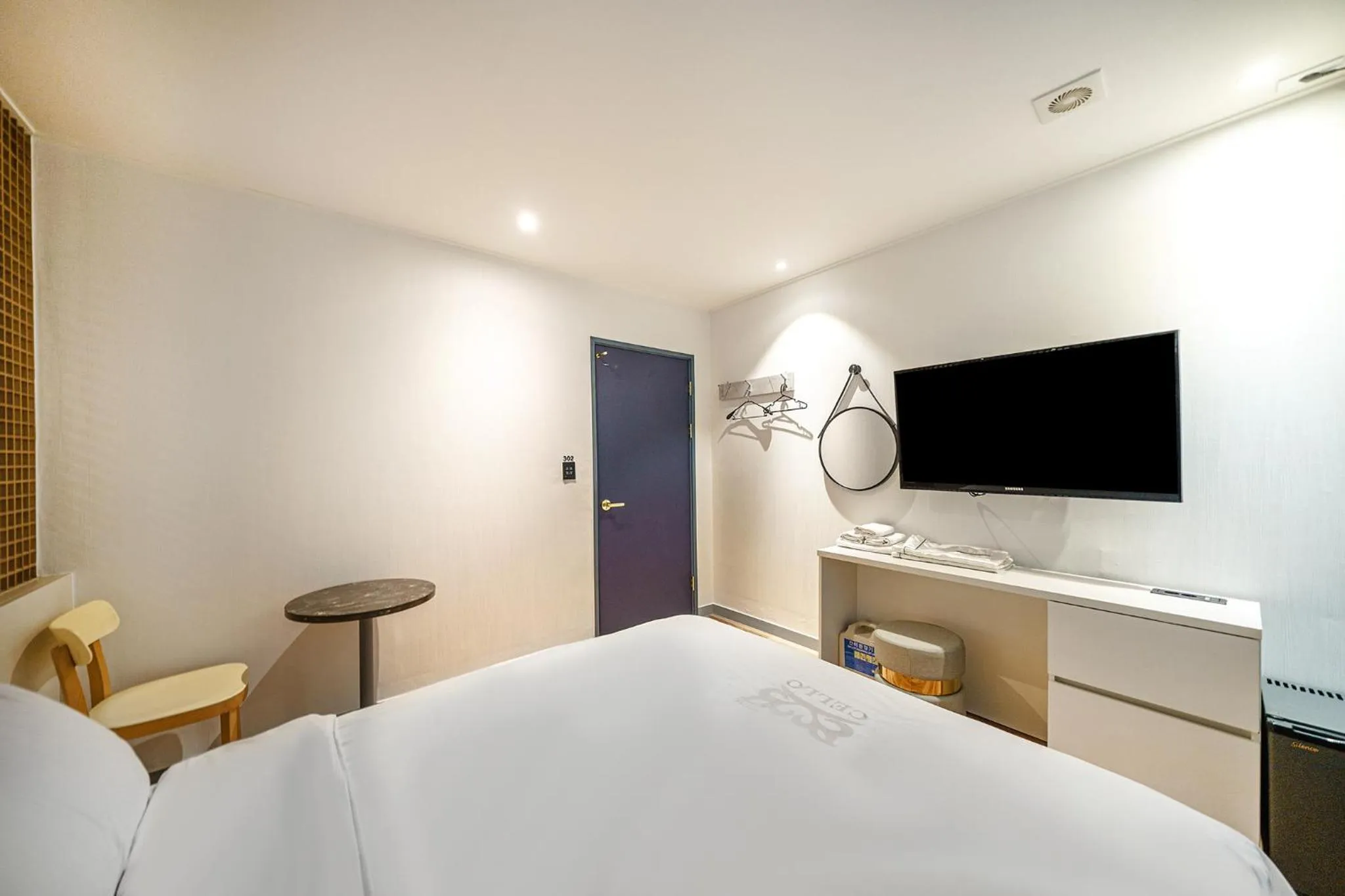 Bed in One Stay Hotel