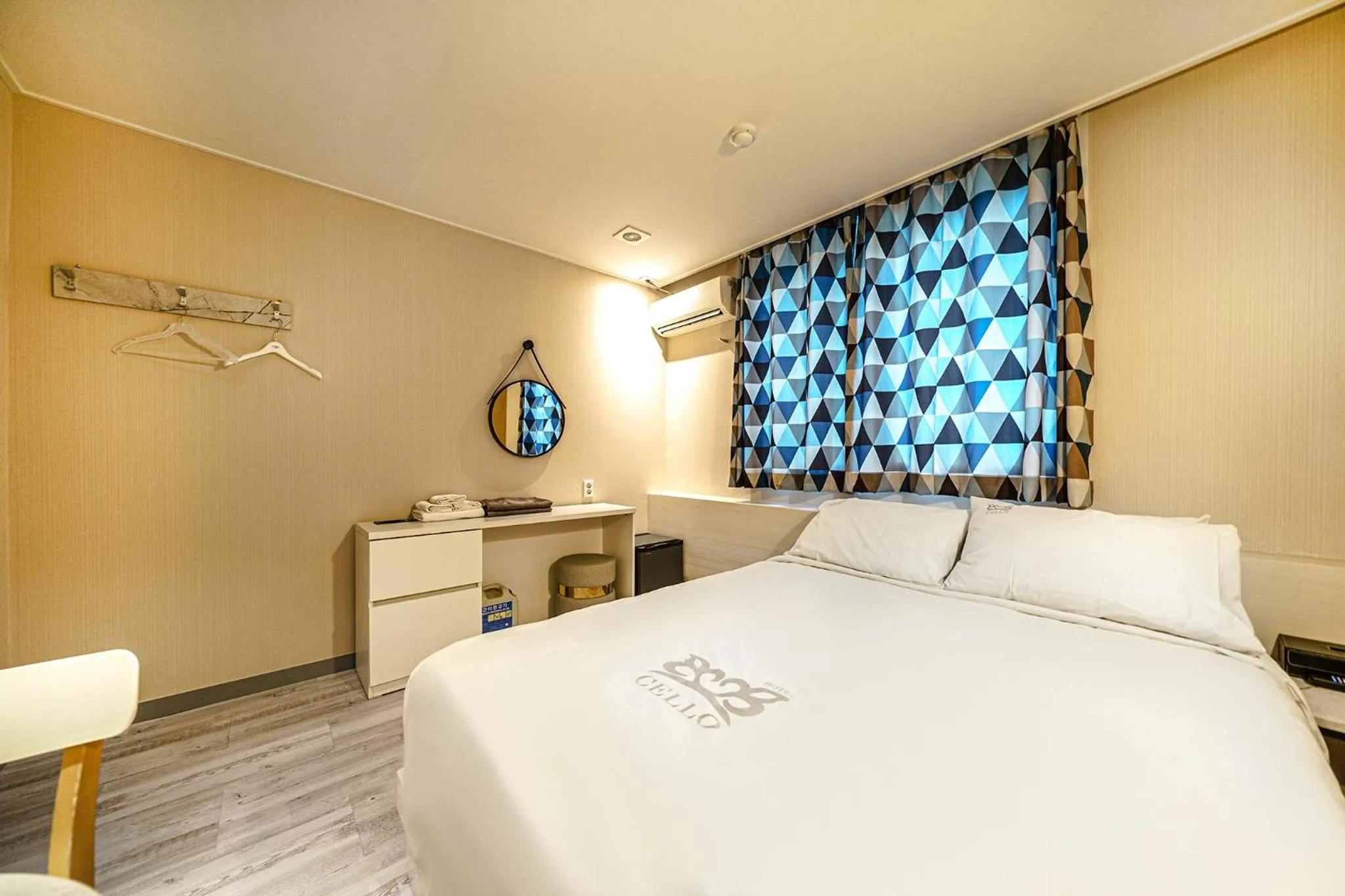 Bed in One Stay Hotel