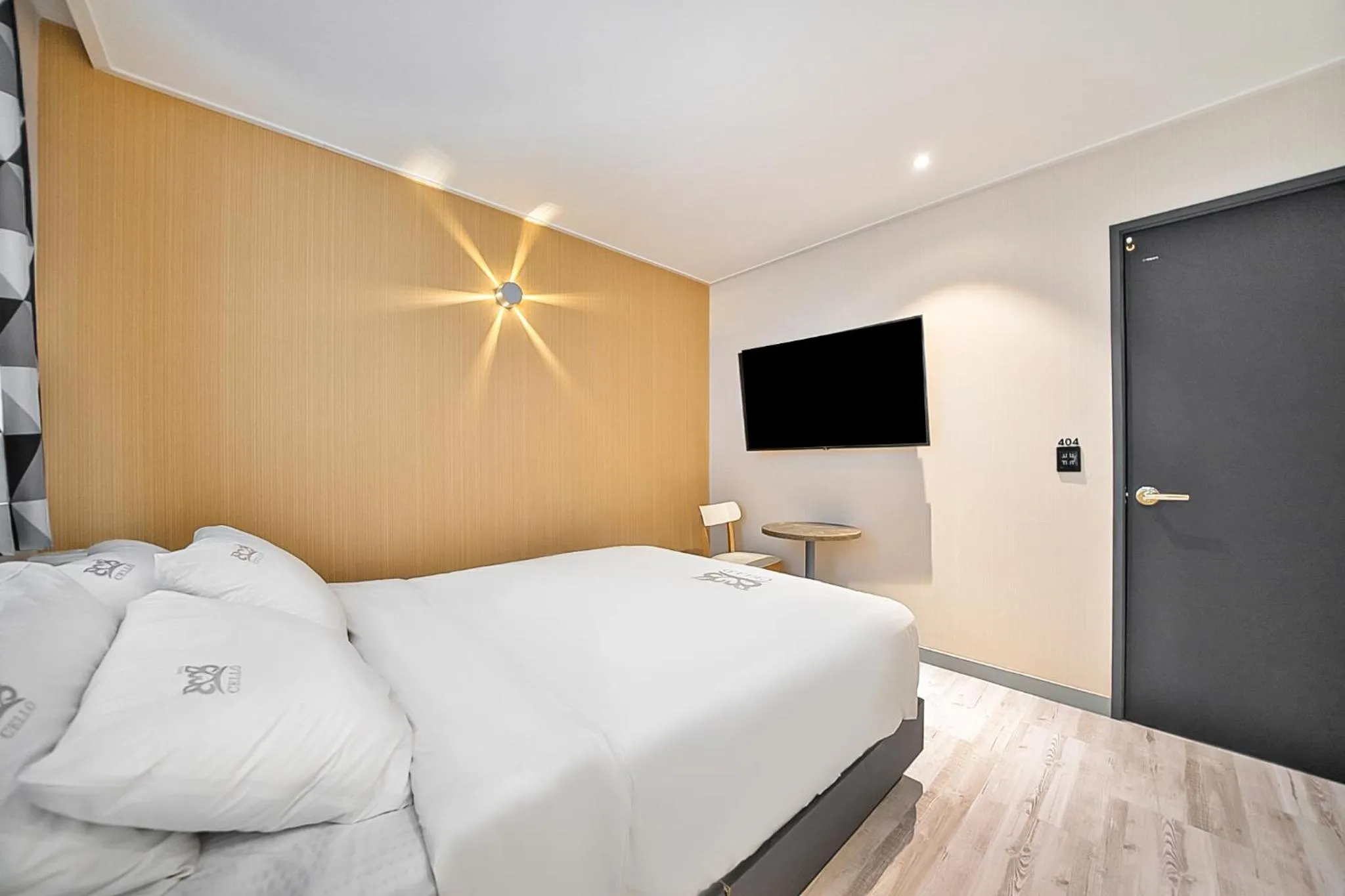 Bed in One Stay Hotel