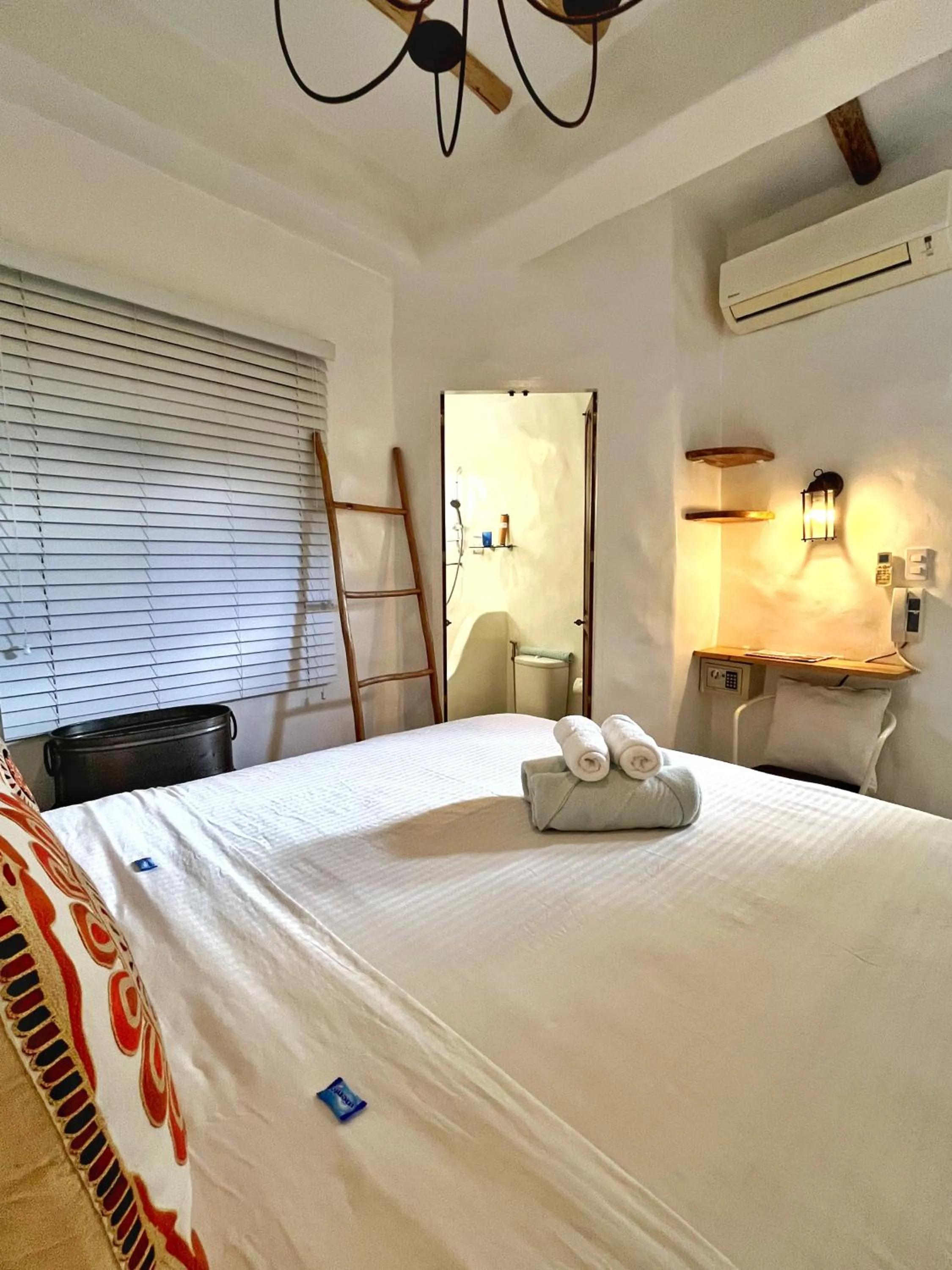 Bed in Lugar Bonito Hotel