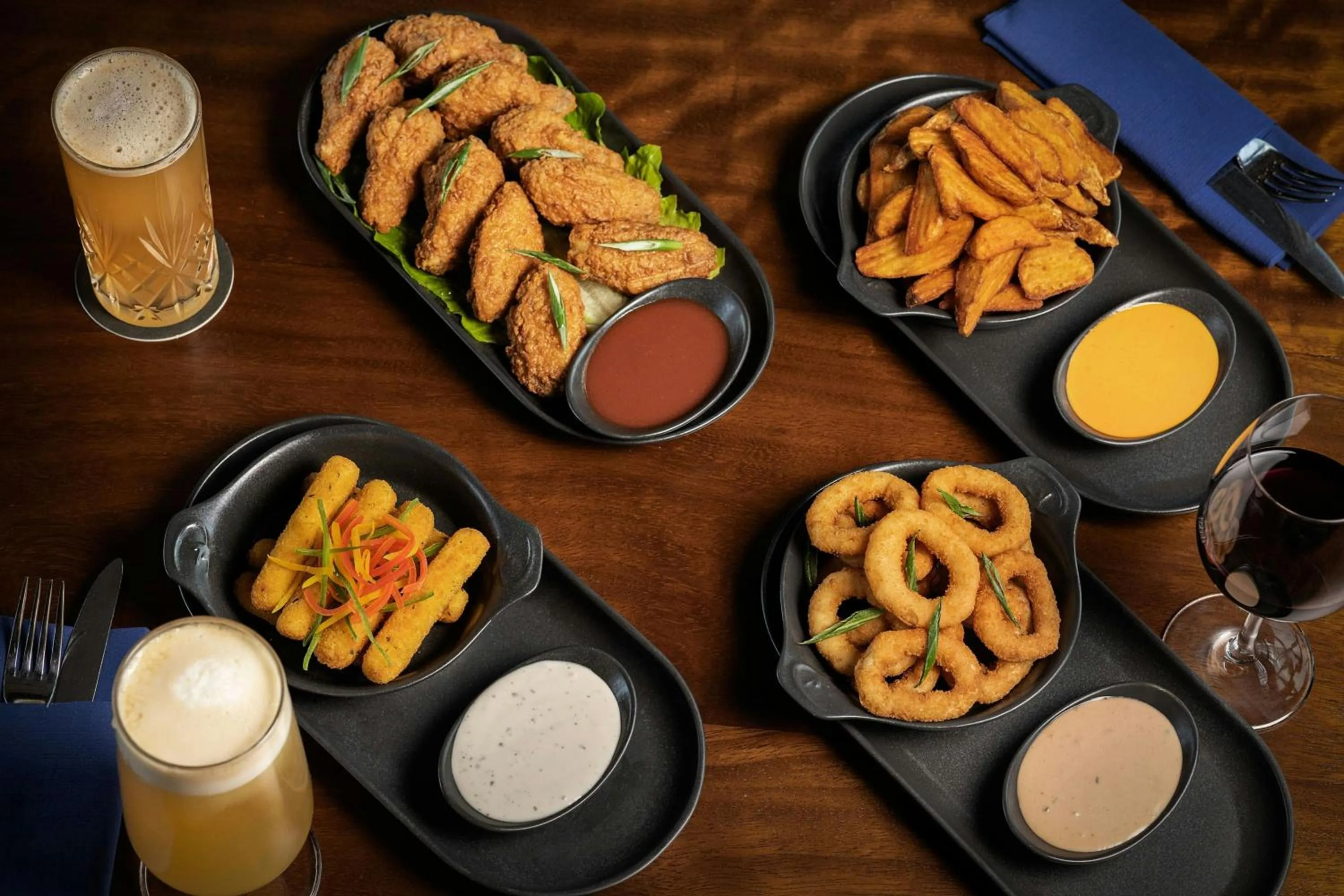 Restaurant/places to eat in Courtyard by Marriott World Trade Center, Abu Dhabi