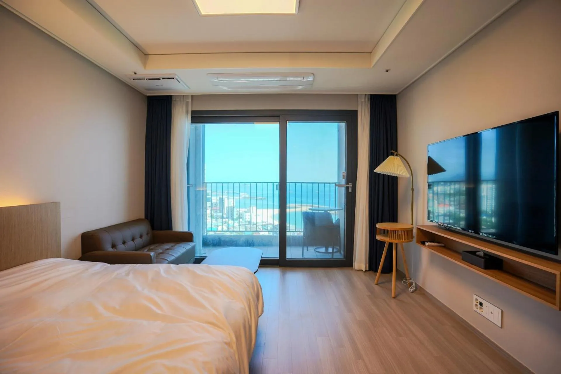 Bed in More than Sokcho