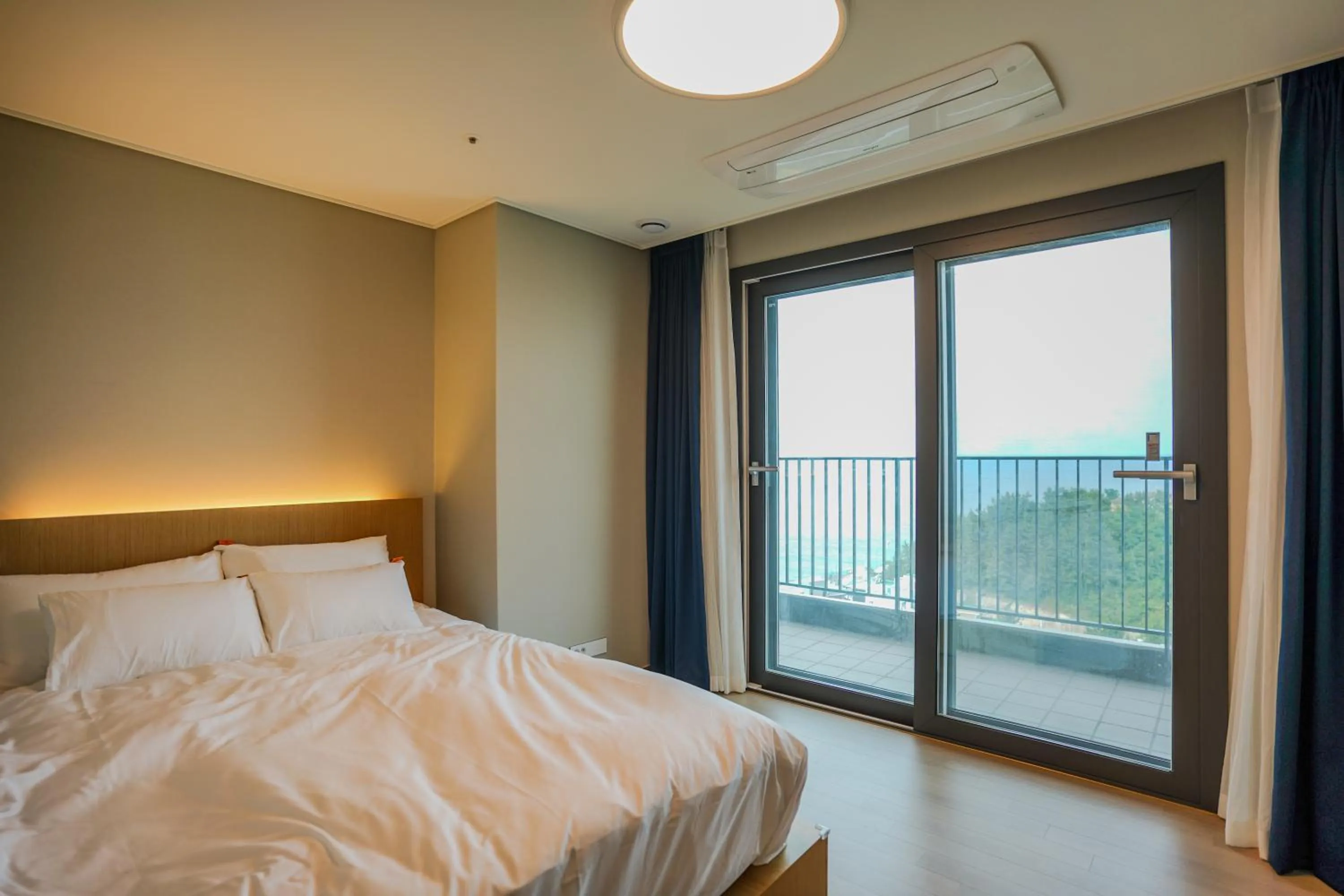 Bed in More than Sokcho
