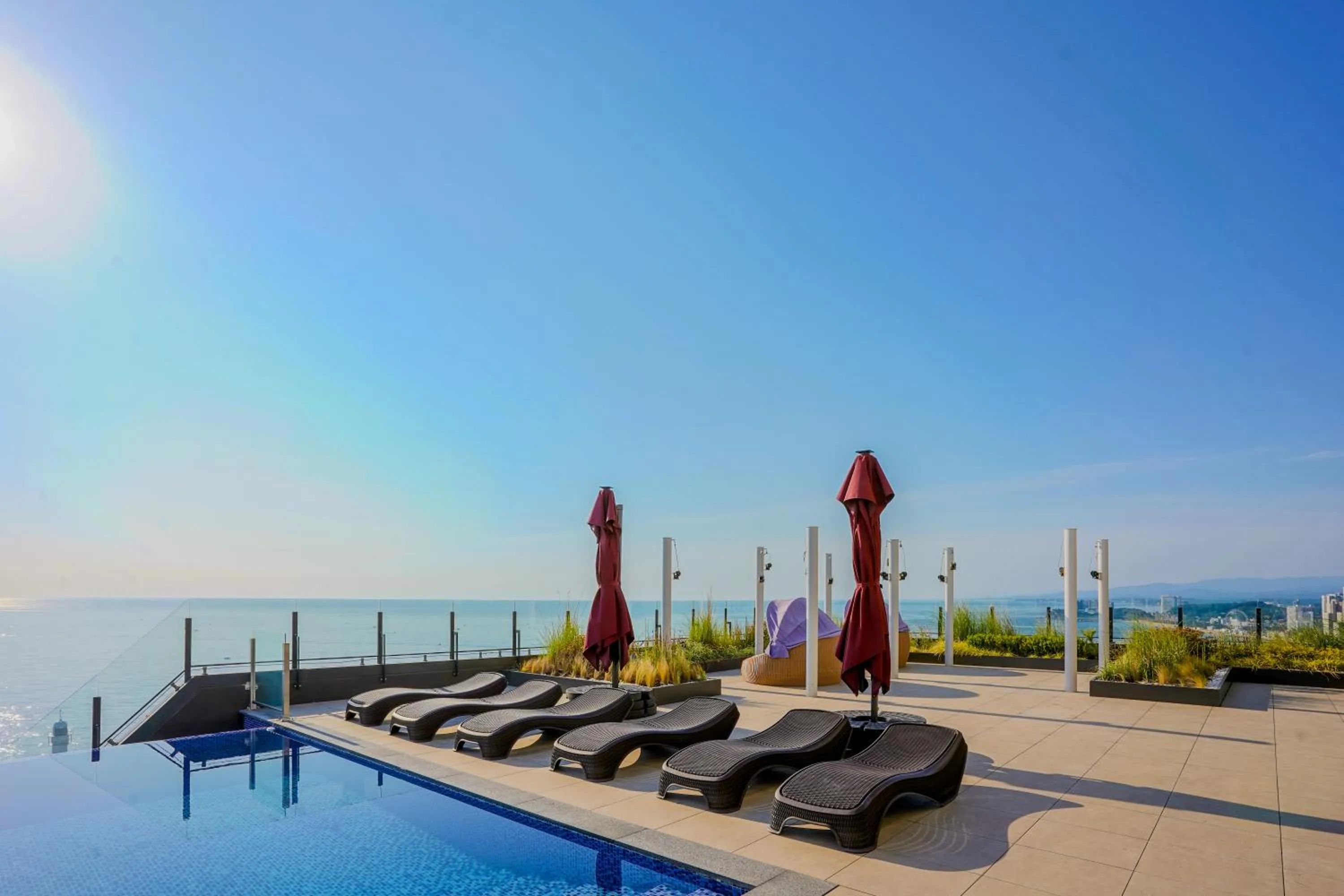 Swimming pool in More than Sokcho