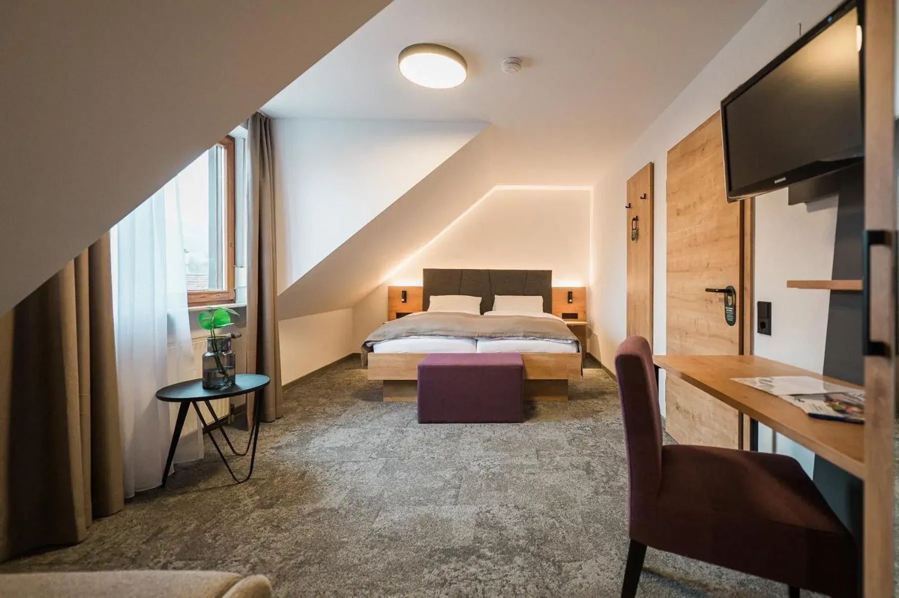 Double Room - single occupancy in Hotel Goldener Engel Double Room - single occupancy in Hotel Goldener Engel