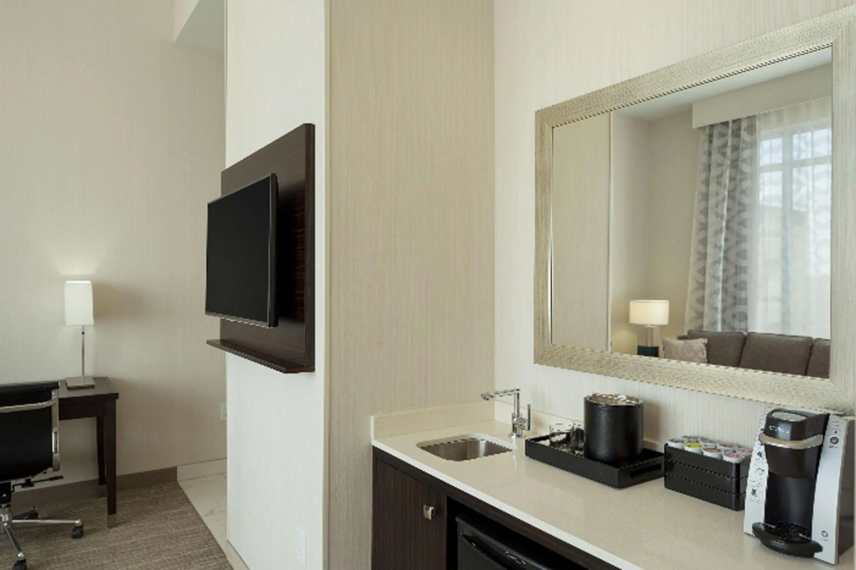 Premium Queen Room with Two Queen Beds - Disability Access in Embassy Suites Louisville Downtown