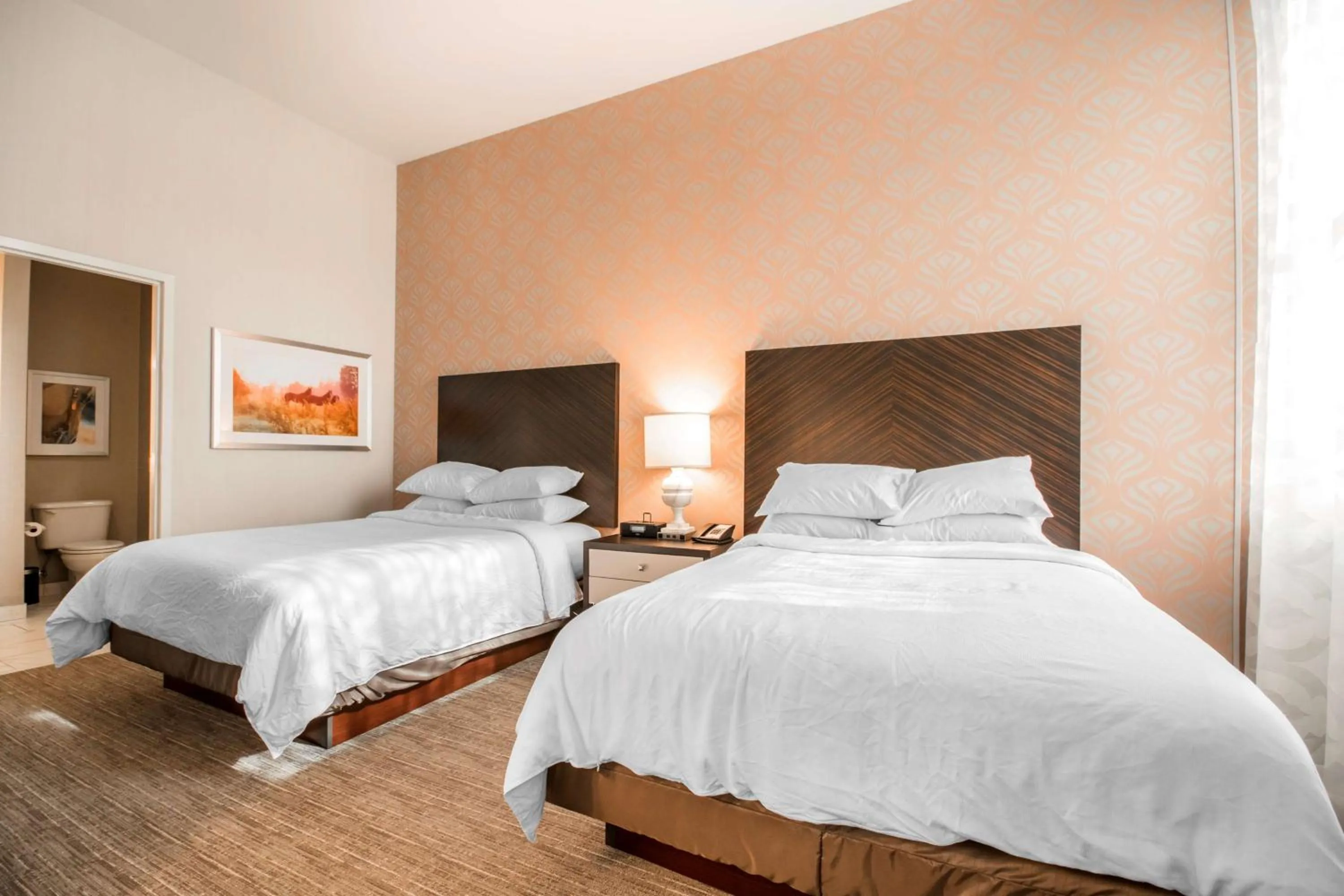 Bed in Embassy Suites Louisville Downtown