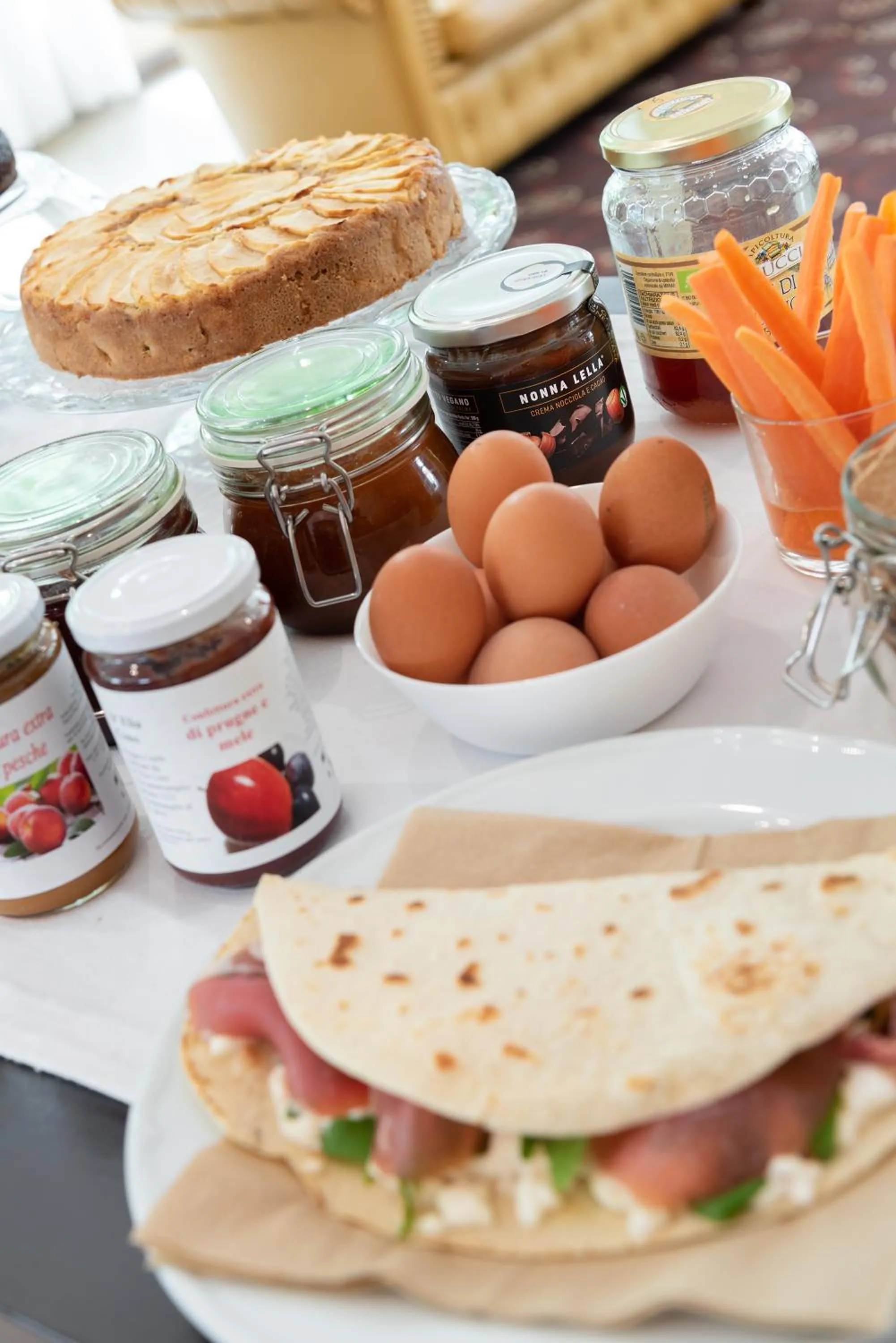 Buffet breakfast in Bio Boutique Hotel XU' - Gruppo Ambienthotels