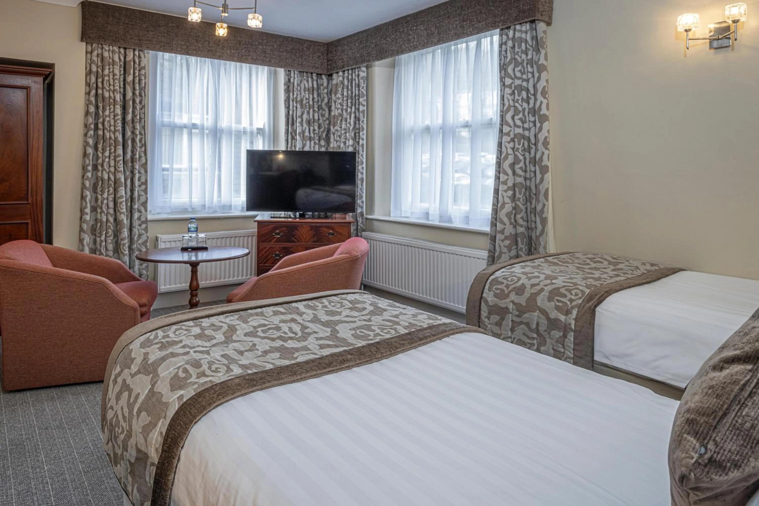 Bedroom, Bed in B/W Plus Buxton Lee Wood Hotel