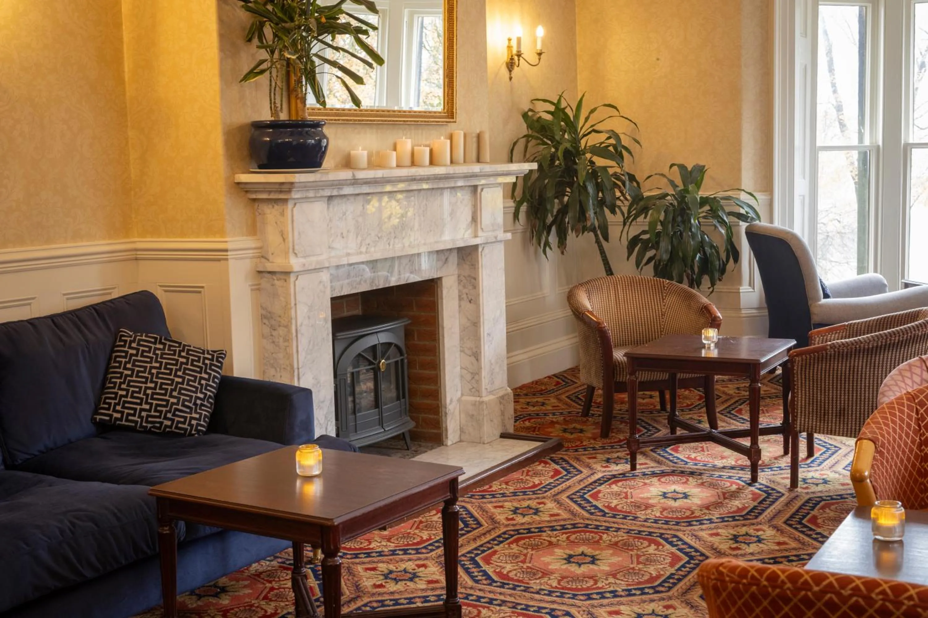 Living room in B/W Plus Buxton Lee Wood Hotel