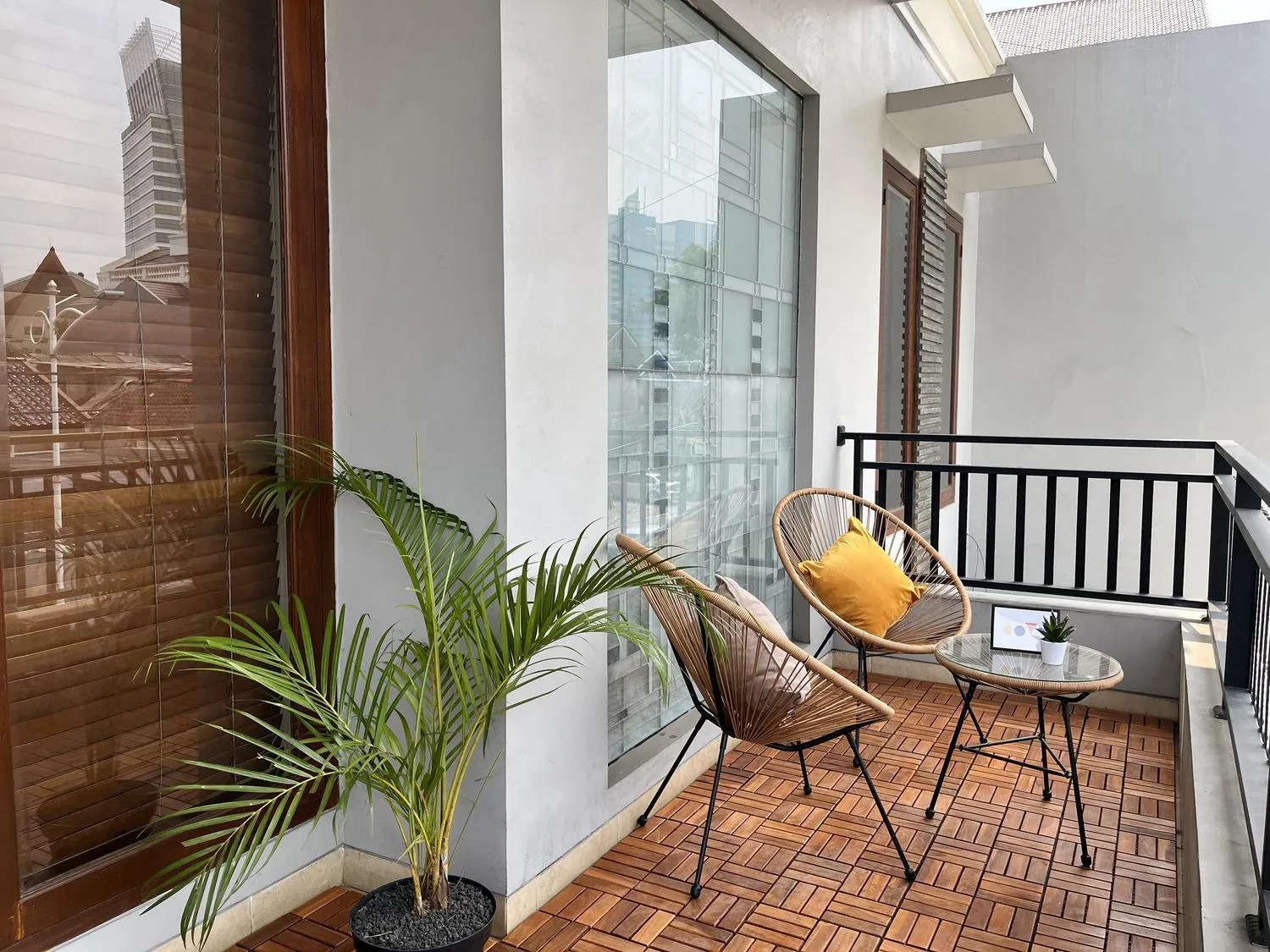 Area and facilities in Cove Melita