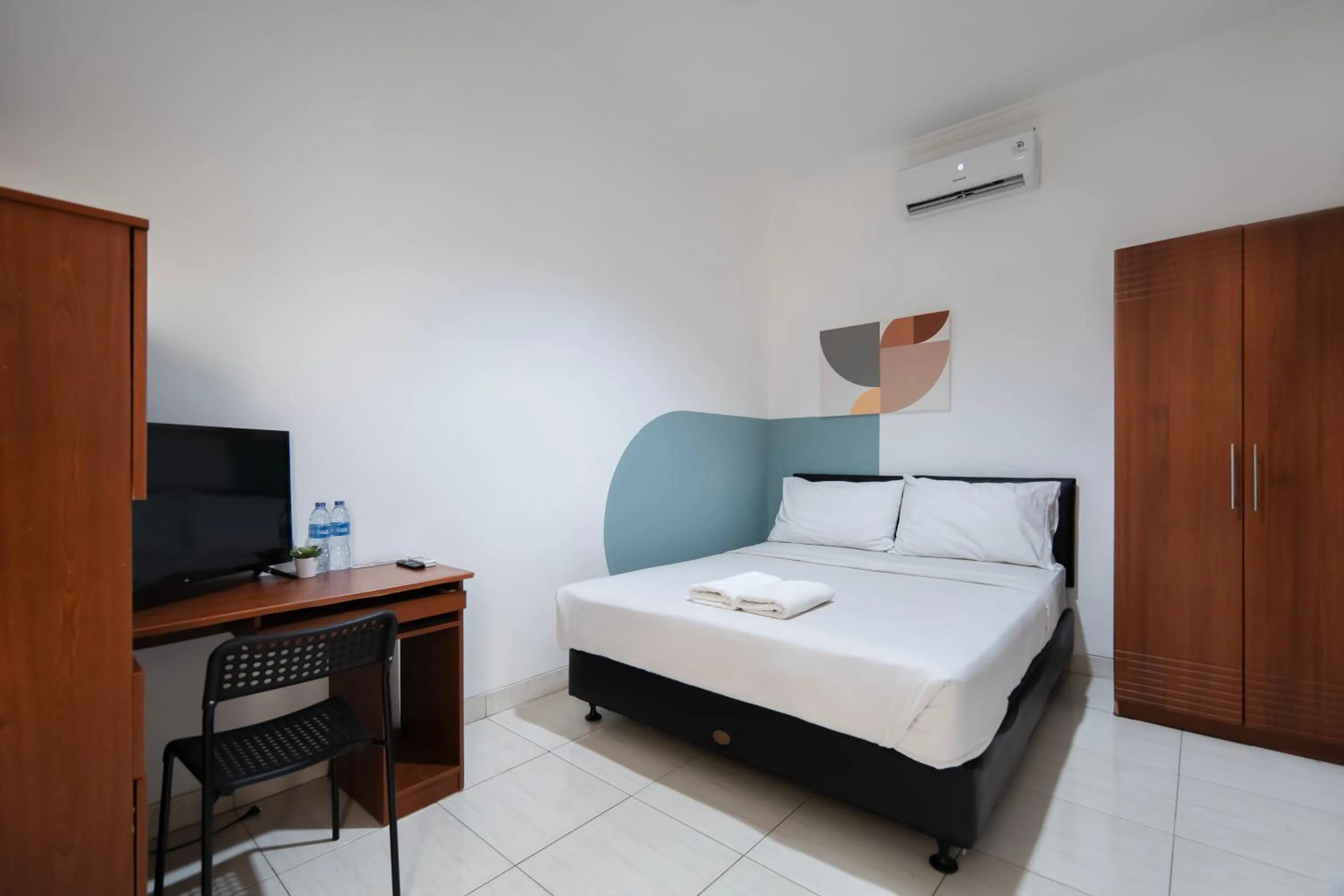 Bedroom, Bed in Cove Melita