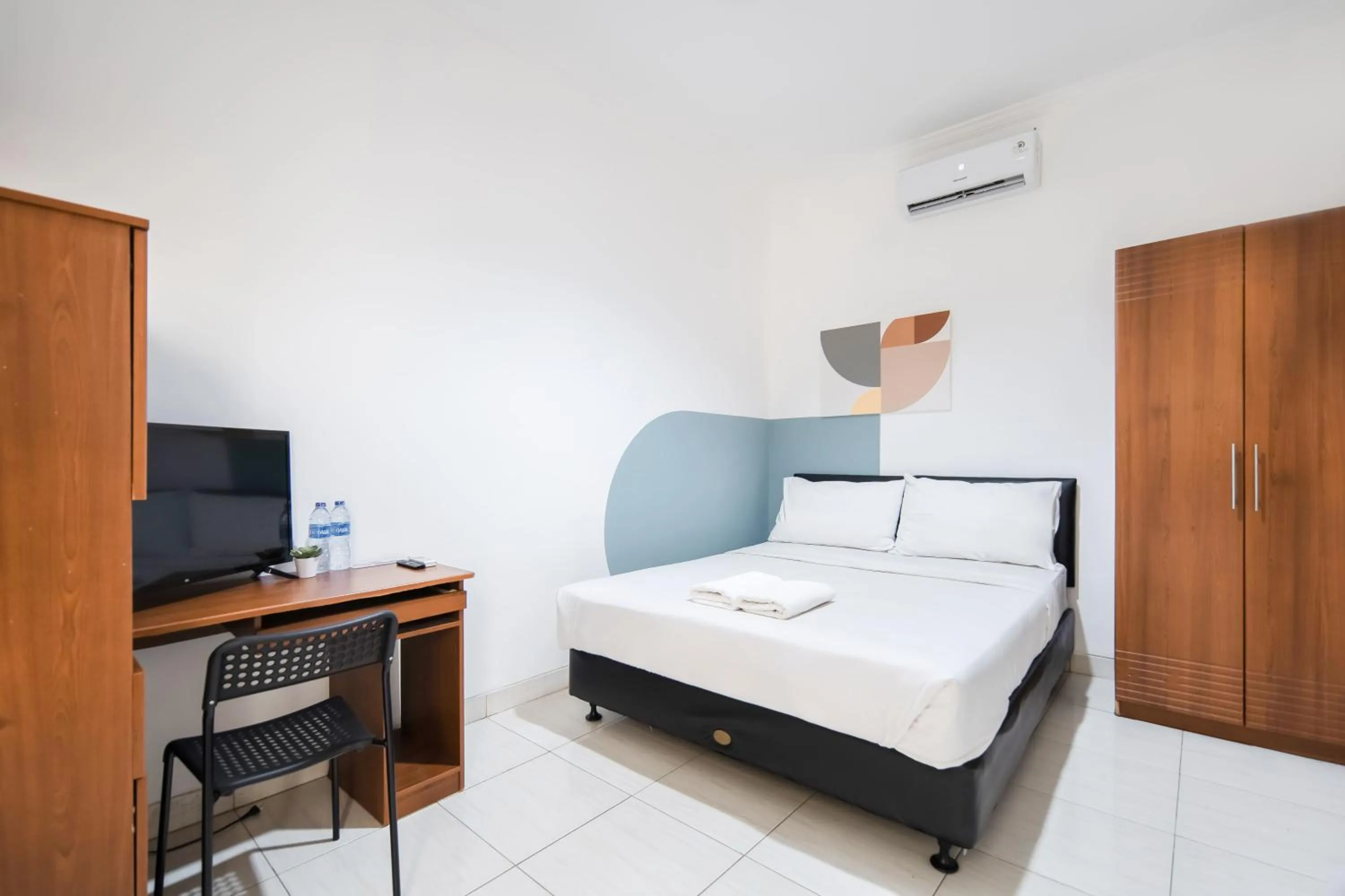 Bedroom, Bed in Cove Melita