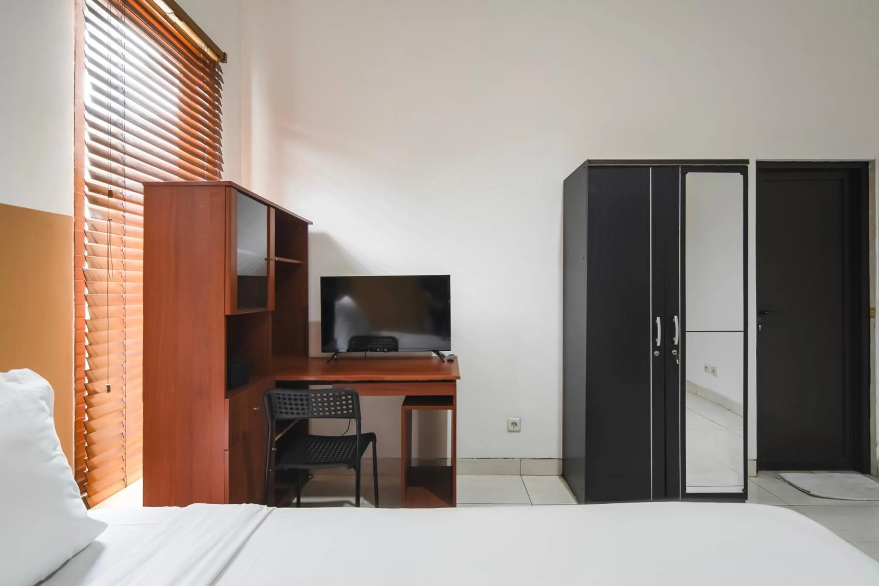 Bedroom, Bed in Cove Melita