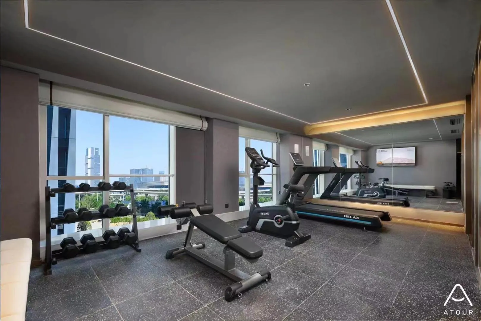 Atour Hotel Zhengzhou East Railway Station East Plaza