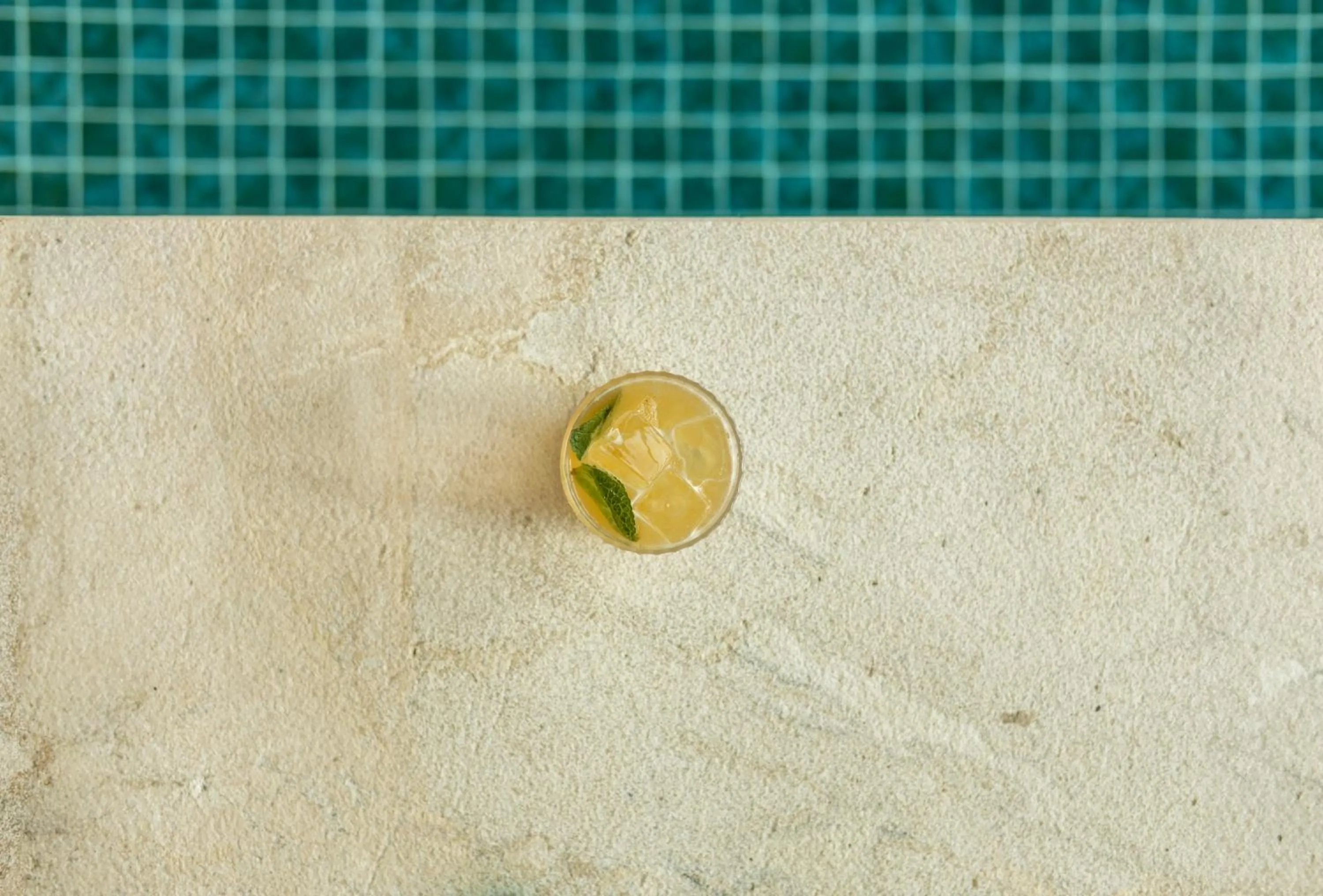 Drinks in BODBE Hotel