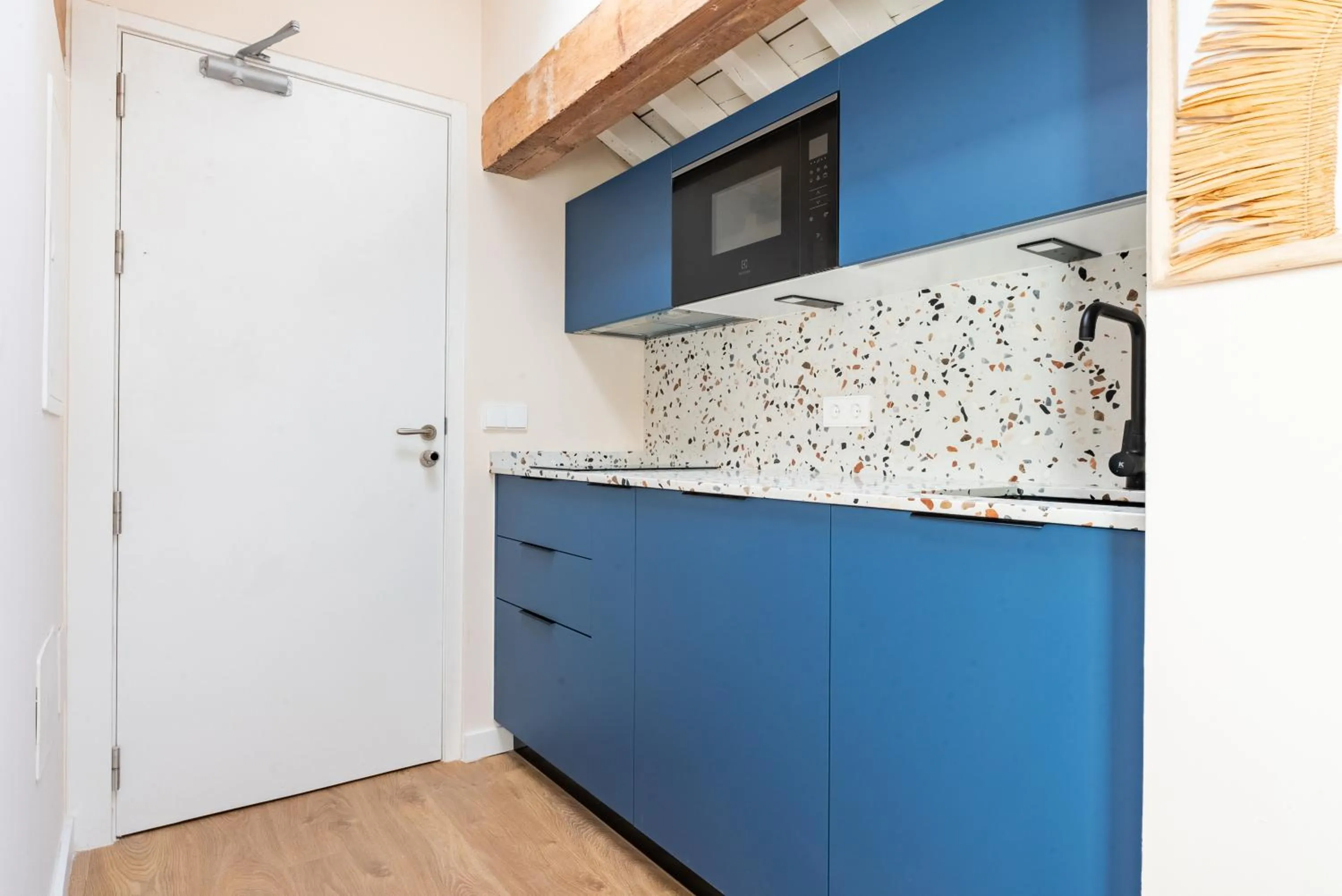 Kitchen or kitchenette in Smartr Malaga Centro