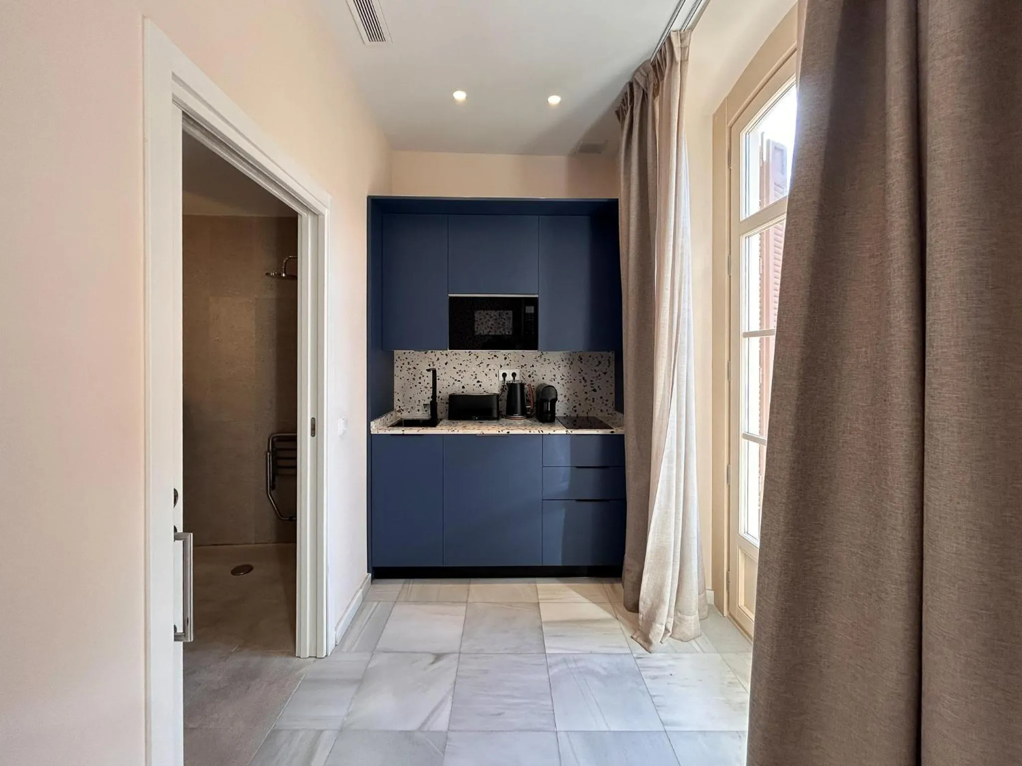 Kitchen or kitchenette in Smartr Malaga Centro