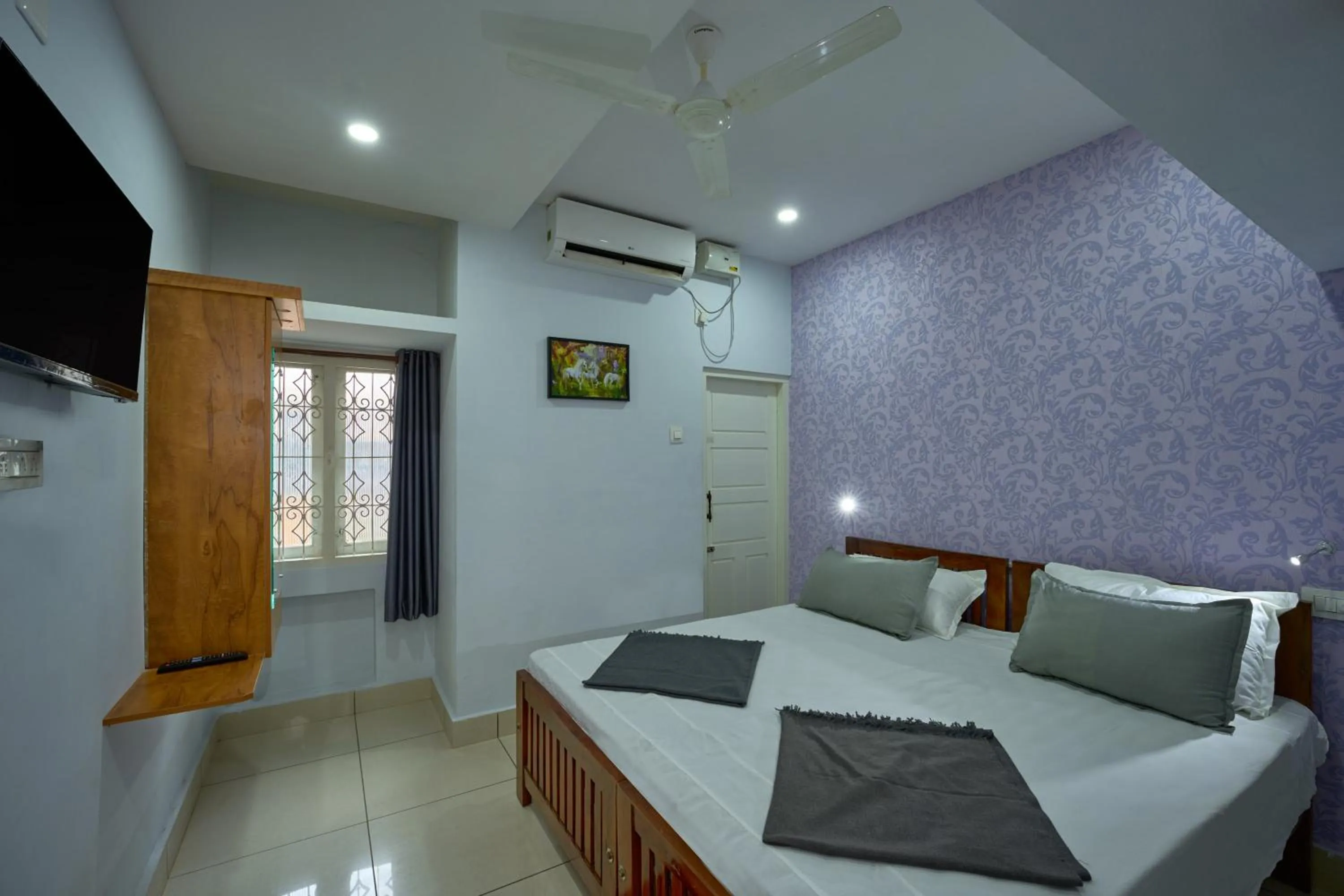 Photo of the whole room, Bed in Panakal Residency, Fort Kochi