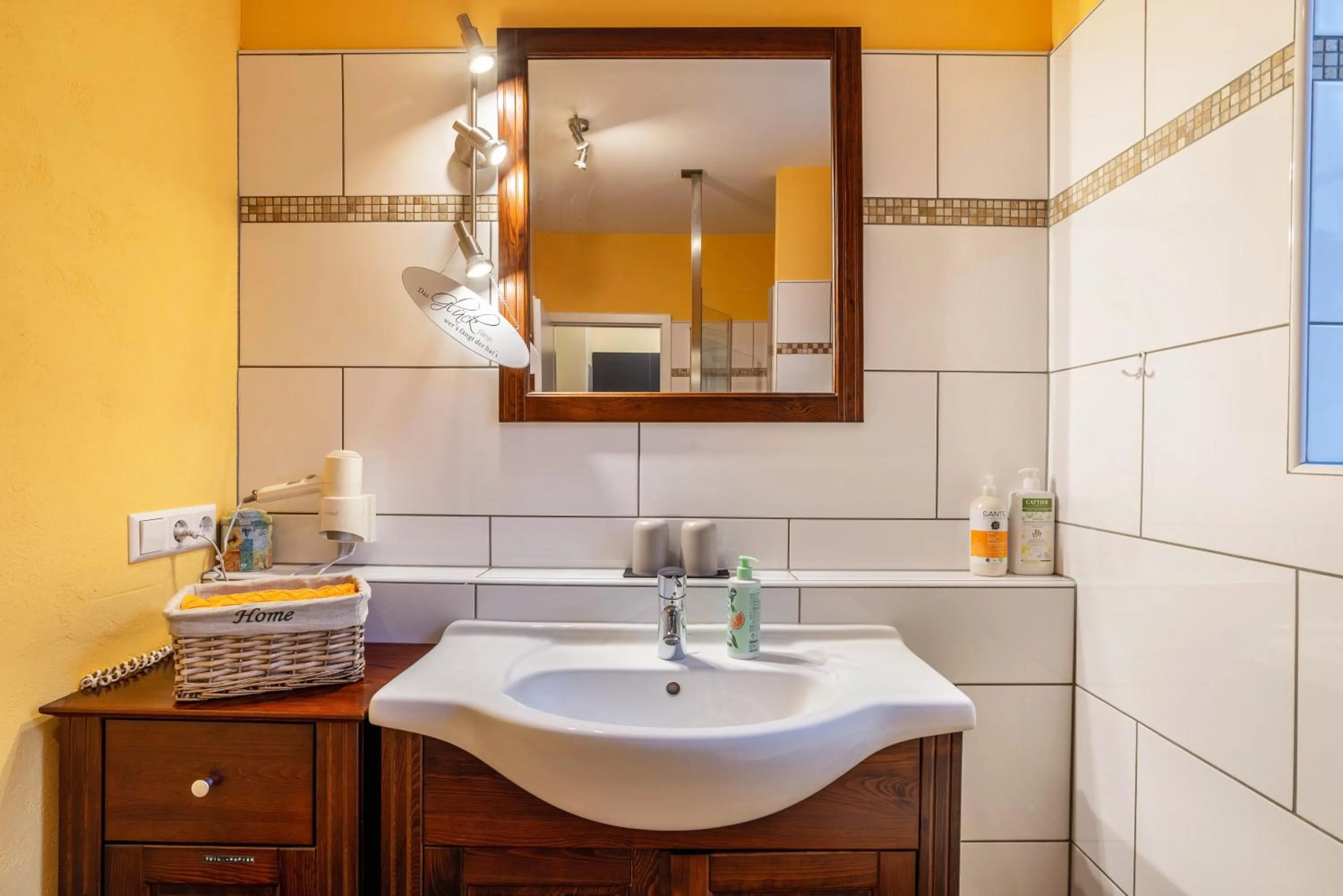 Bathroom in SCHUSTERjunge Aparthotel