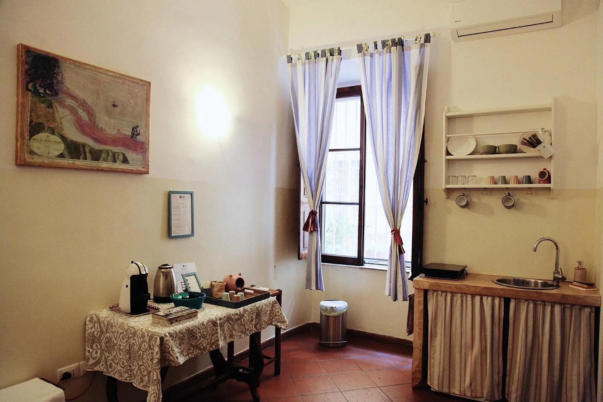 Coffee/tea facilities in Trastevere Dream House
