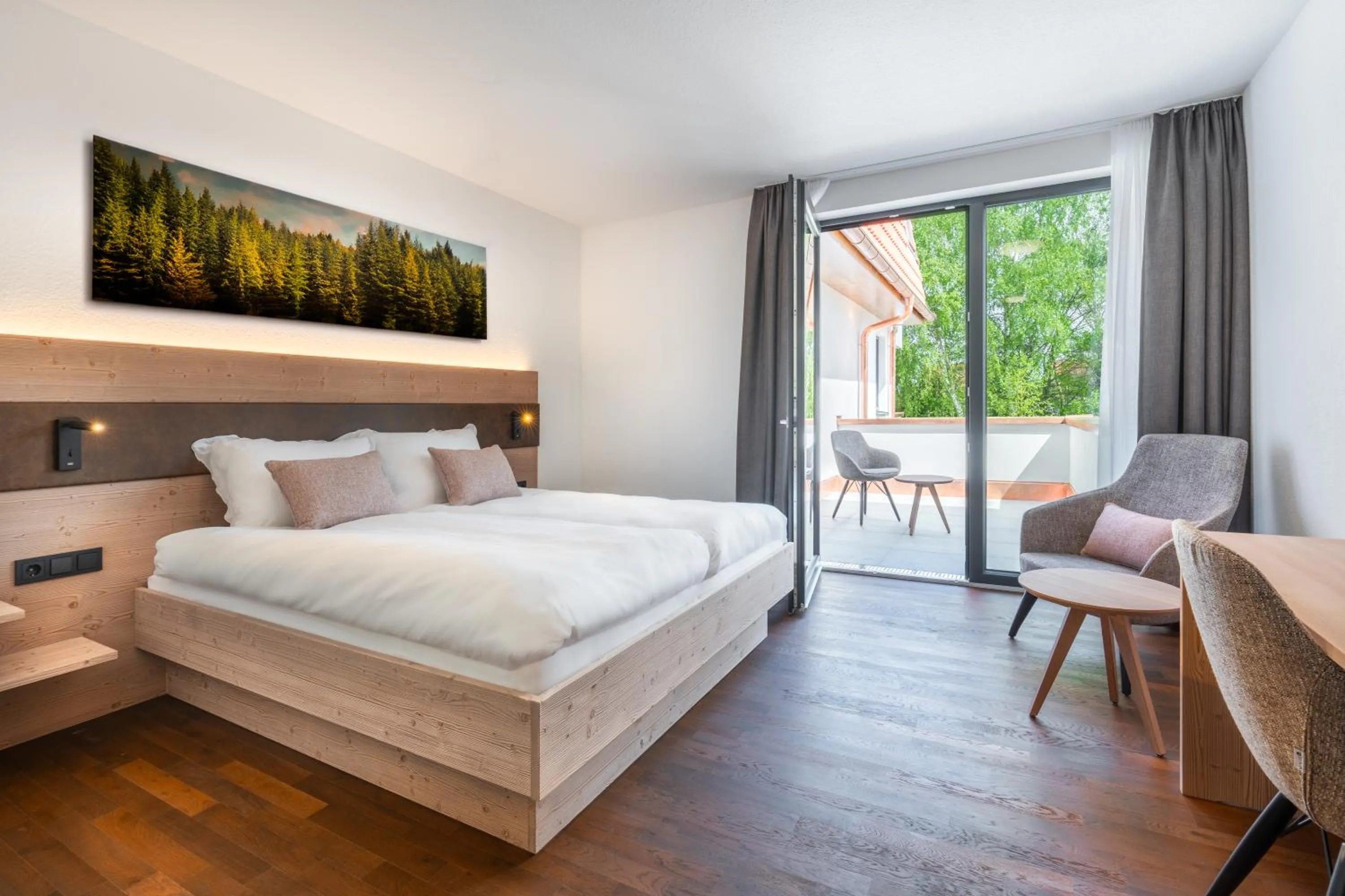 Deluxe Double Room with Bath - single occupancy in Landhotel Grüner Wald