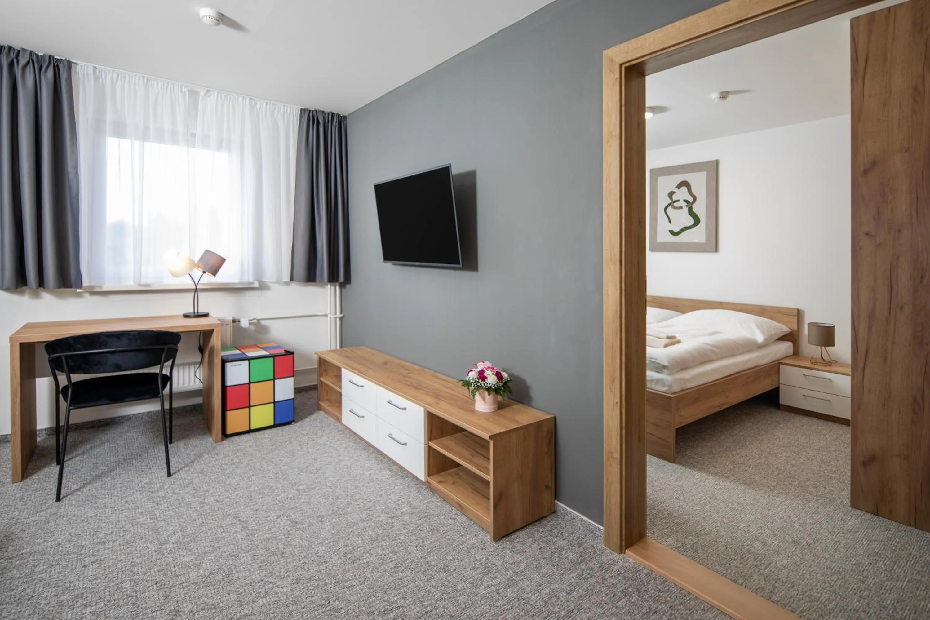 Living room, Bed in Hotel Granit Smrekovica