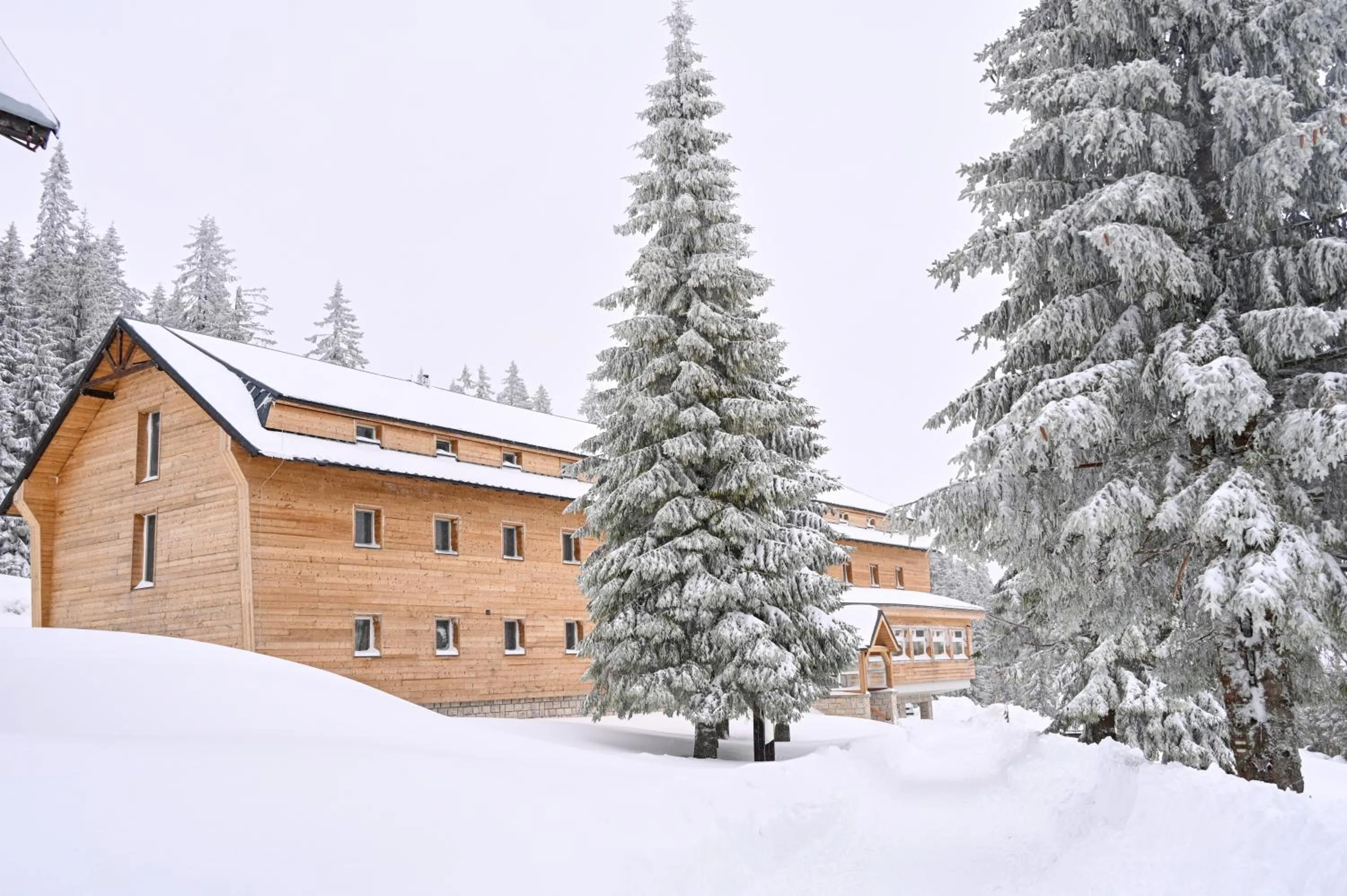 Property building in Hotel Granit Smrekovica