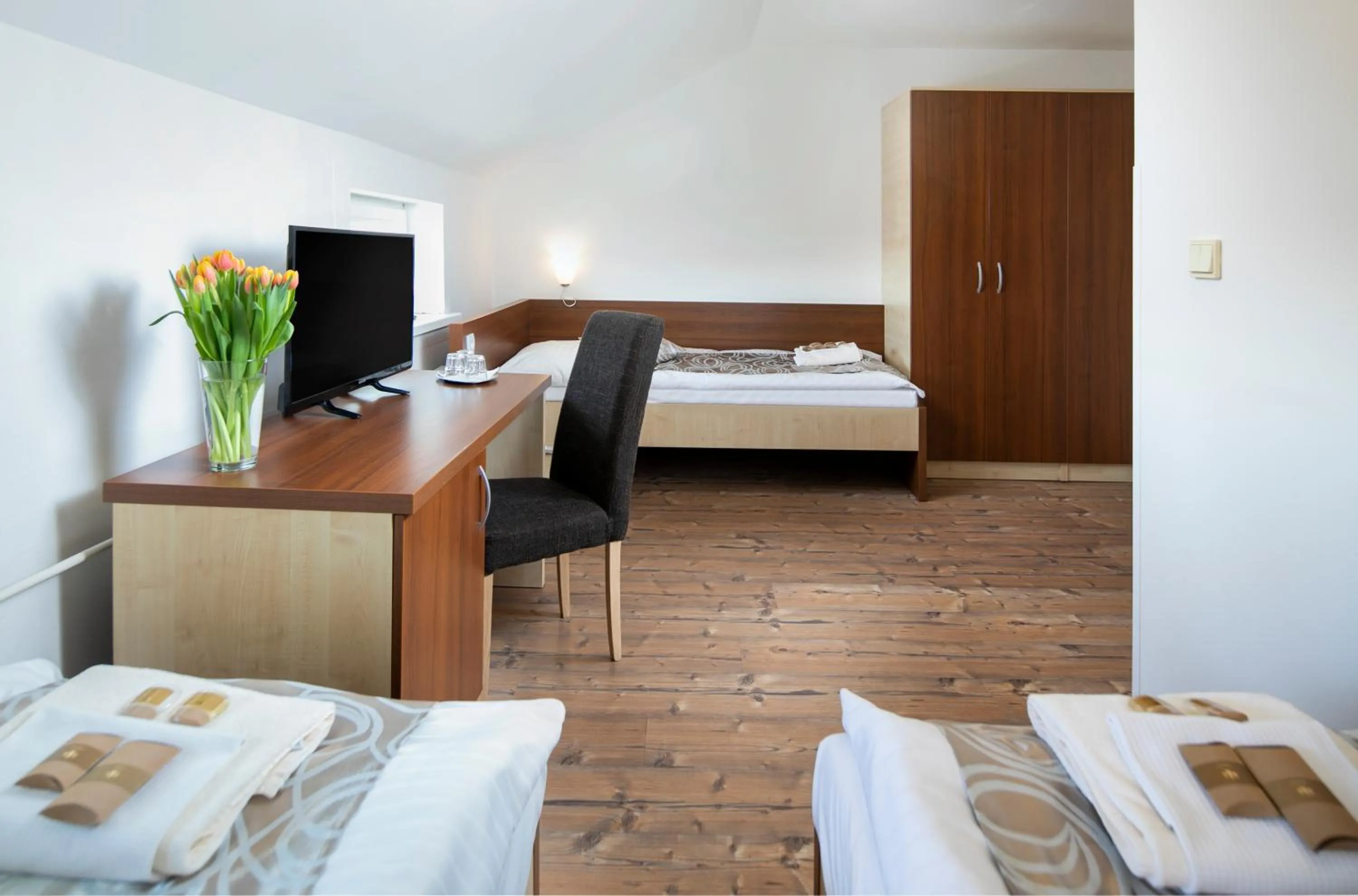 Bedroom, Bed in Hotel Granit Smrekovica