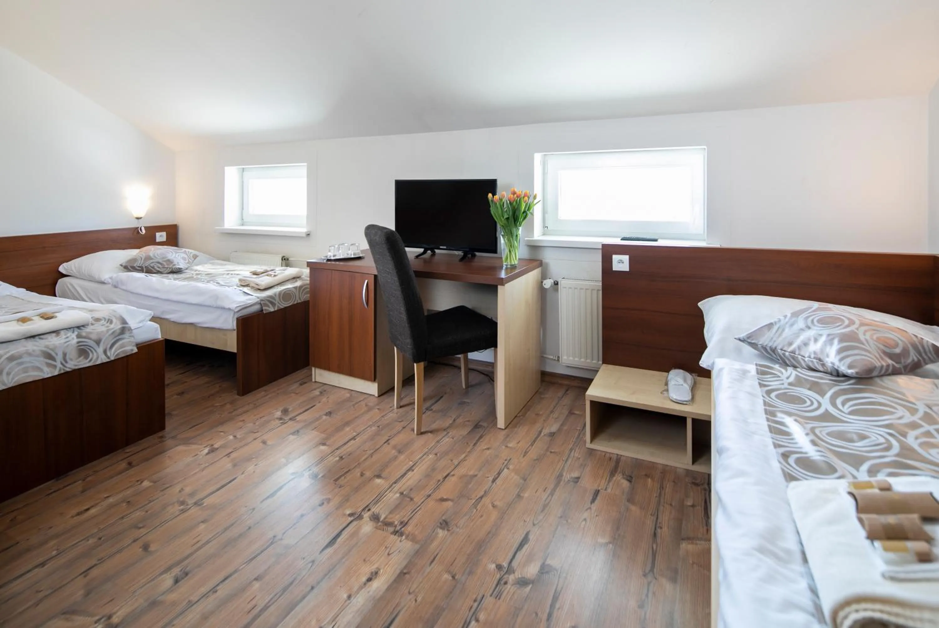 Bedroom, Bed in Hotel Granit Smrekovica