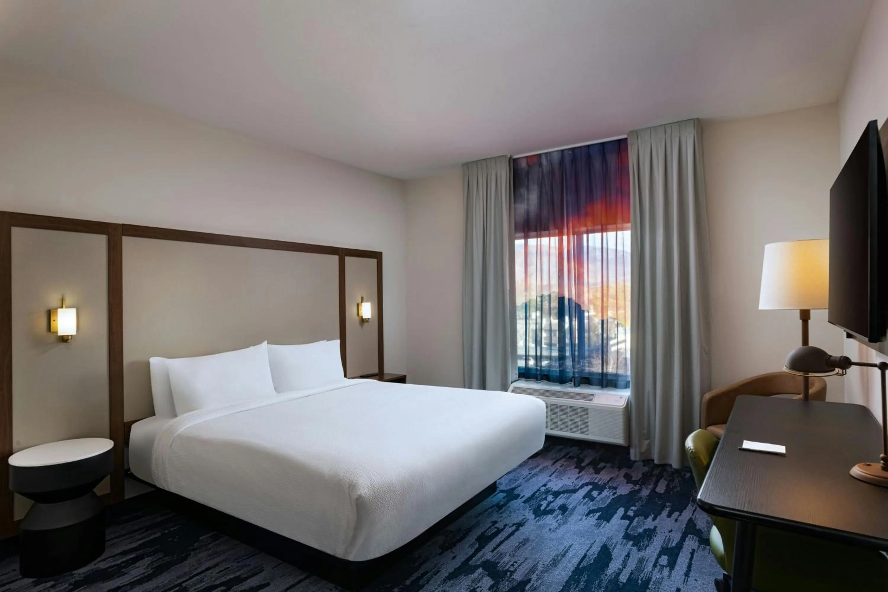 Photo of the whole room, Bed in Fairfield by Marriott Inn & Suites Albuquerque Uptown