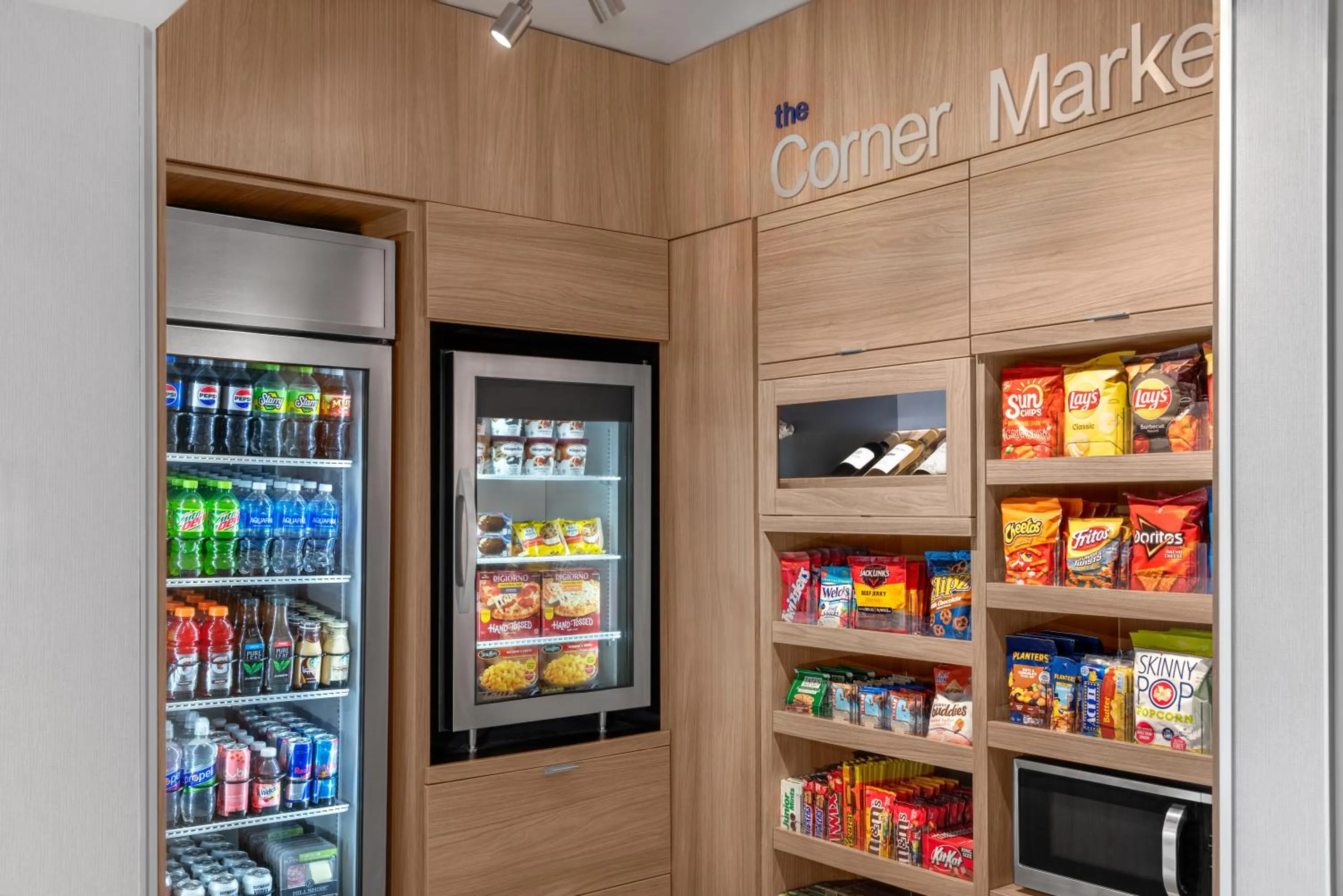 Food and drinks in Fairfield by Marriott Inn & Suites Norwalk