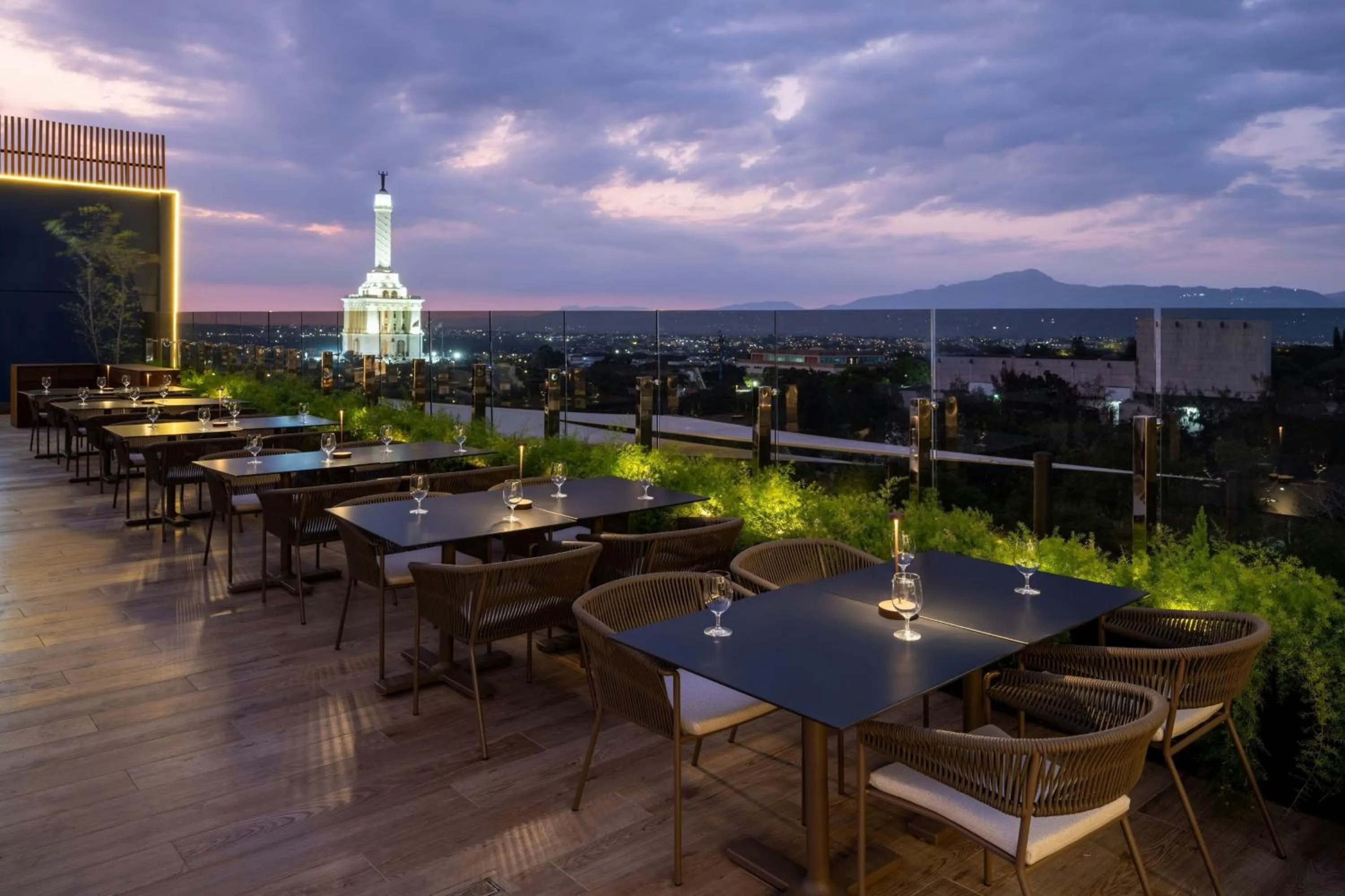 Restaurant/places to eat in AC Hotel by Marriott Santiago de los Caballeros