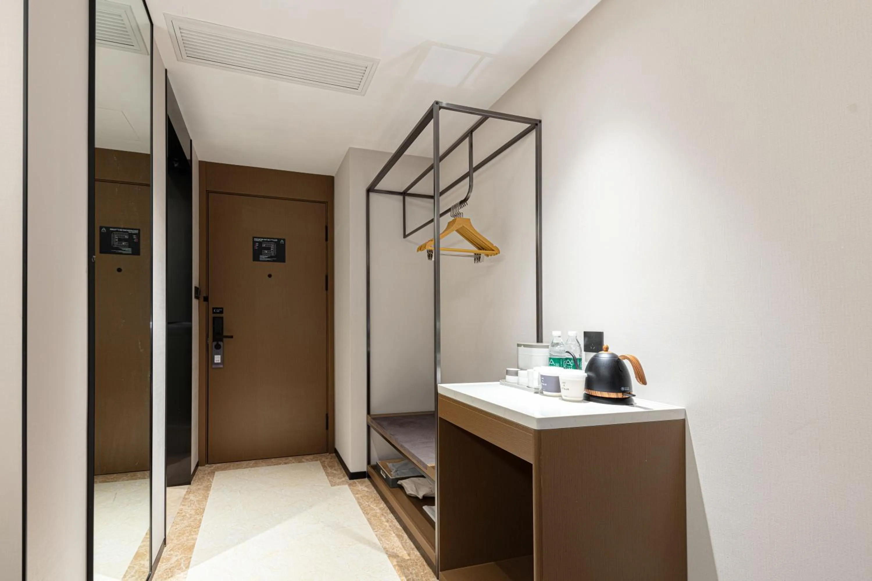 Atour X Hotel Shanghai Songjiang Ronglei East Road