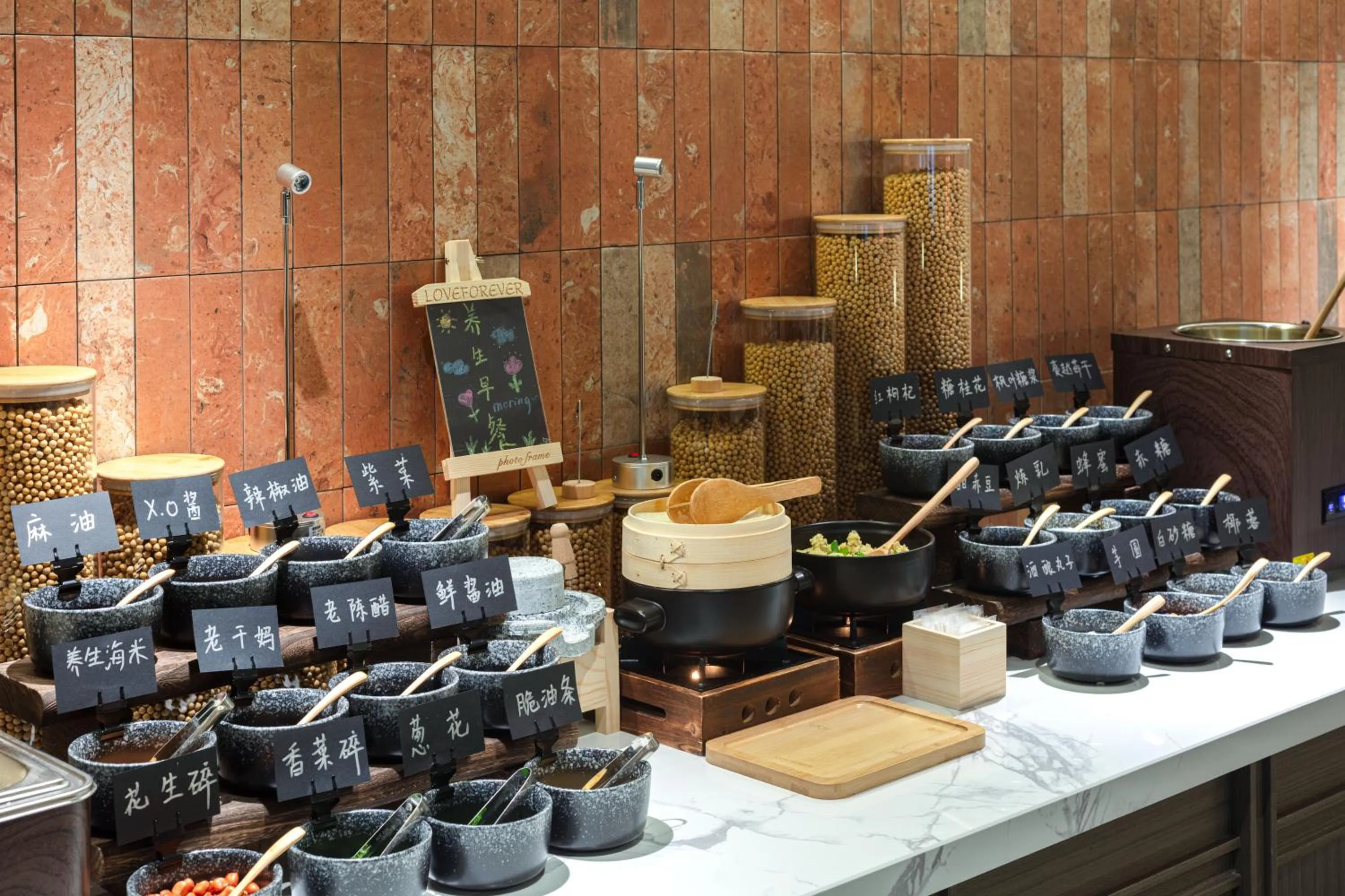 Restaurant/places to eat in Atour X Hotel Shanghai Songjiang Ronglei East Road