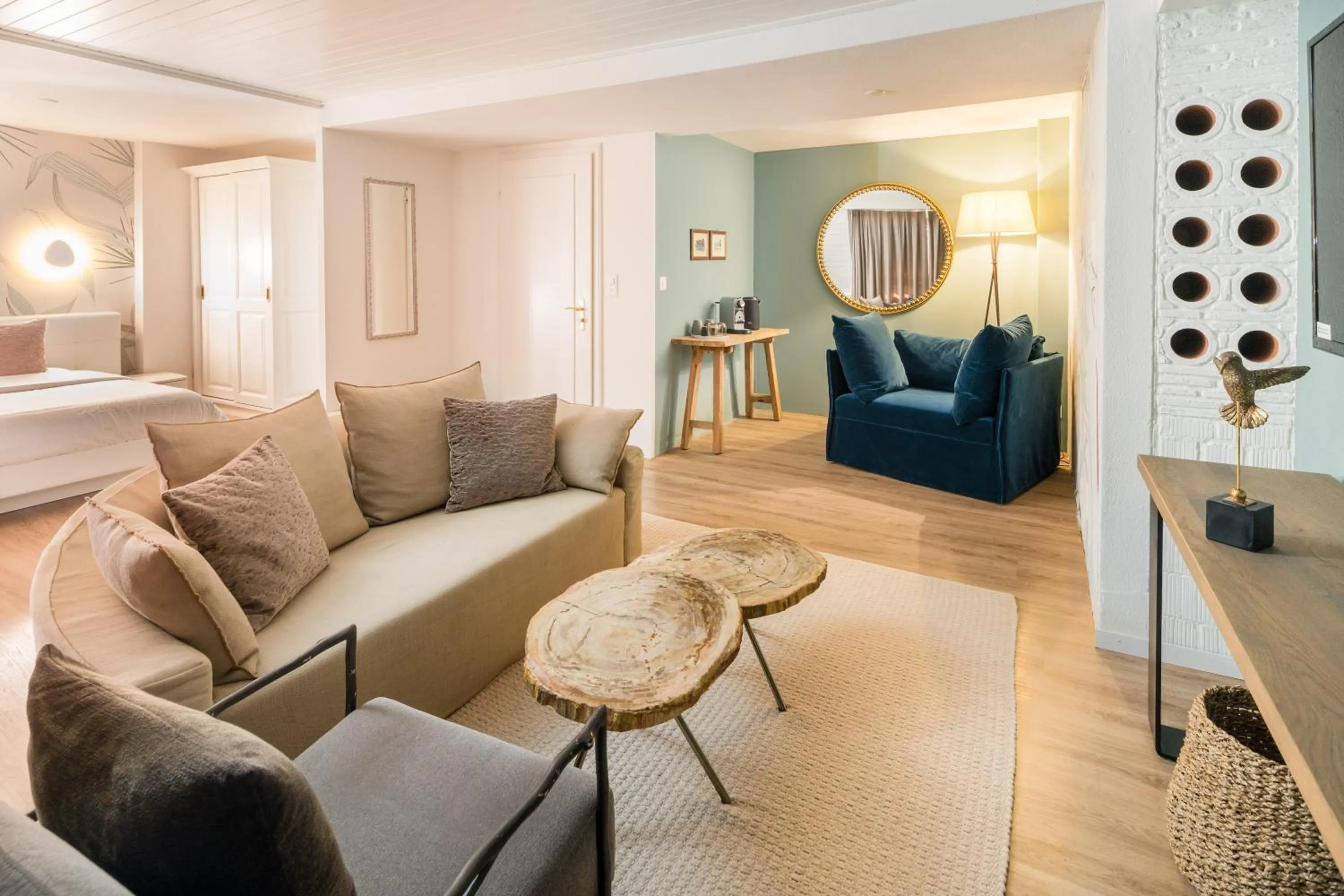 Photo of the whole room in Strandhotel Schmerikon