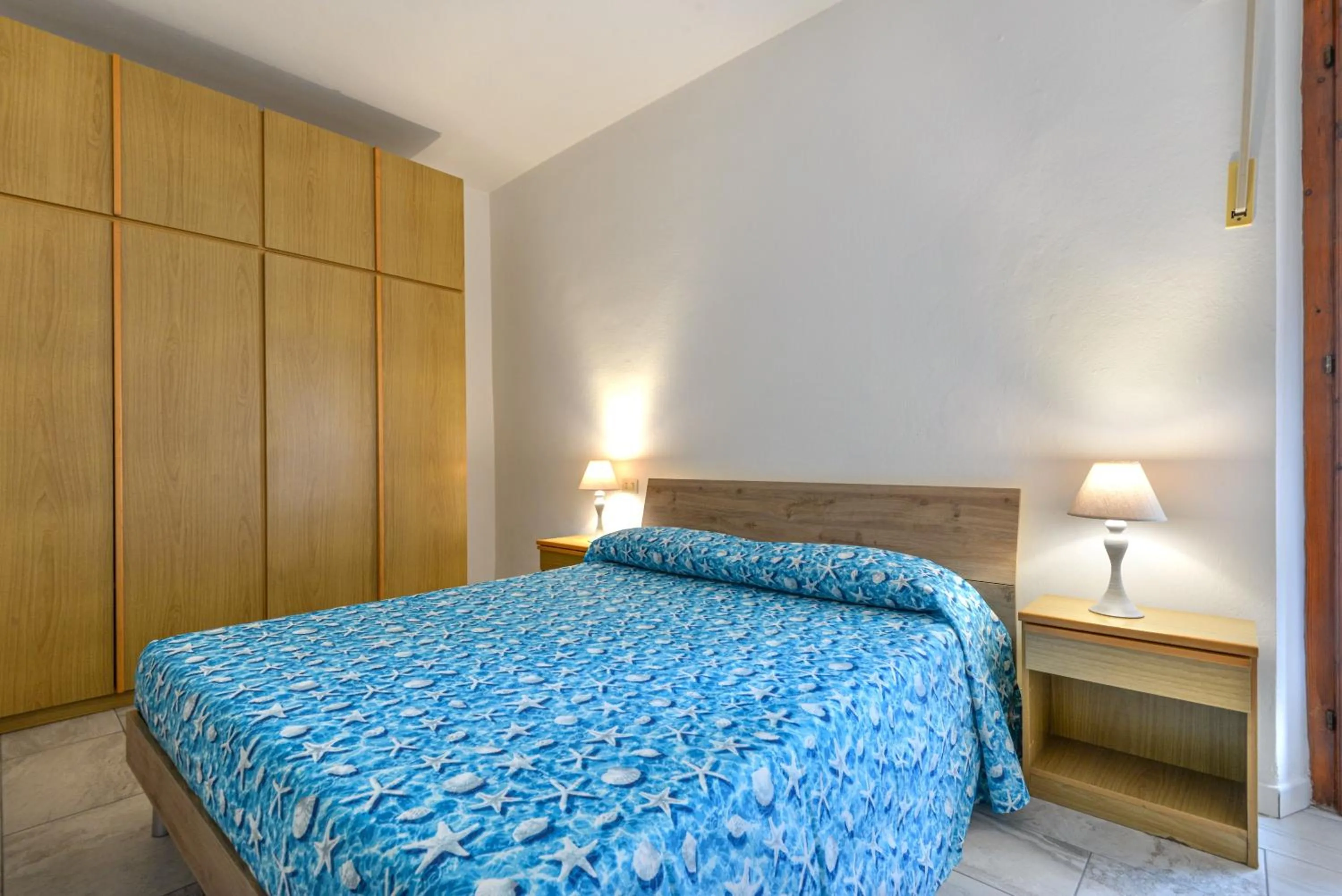 Property building, Bed in Casa Claudia a Porto Azzurro