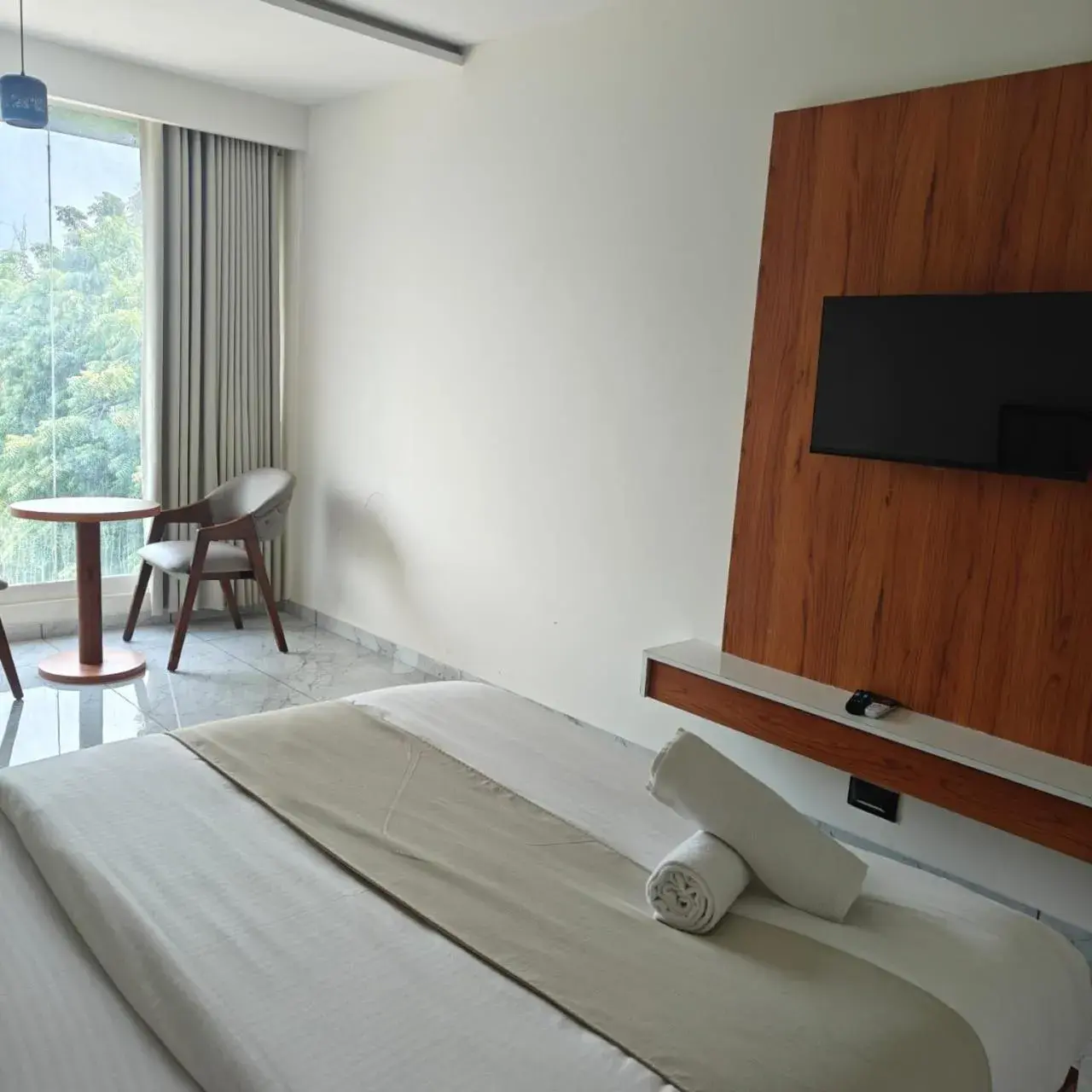 Hotelmaple tree Hotelmaple tree