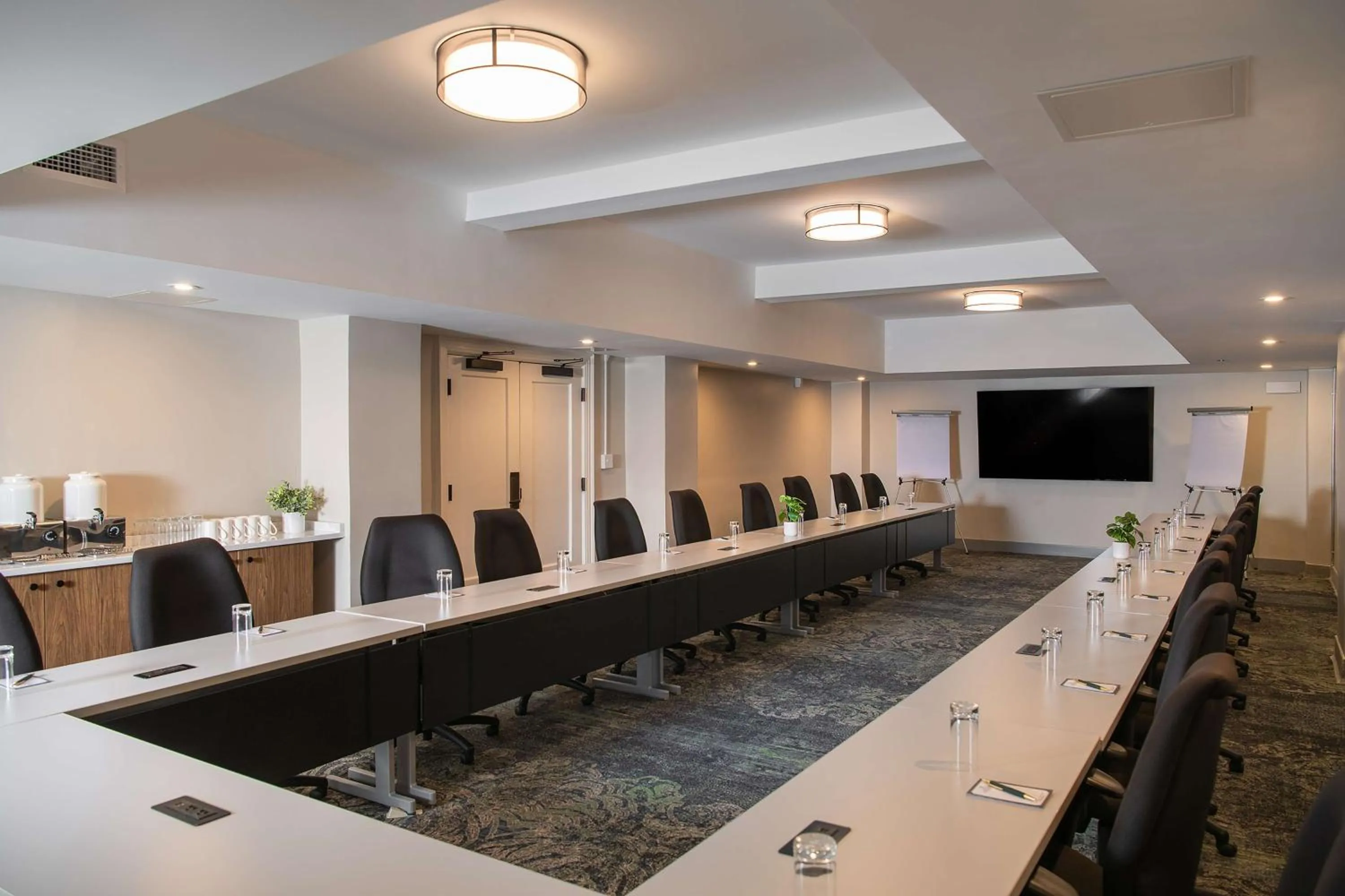 Meeting/conference room in Hotel Petersburg, Tapestry Collection By Hilton