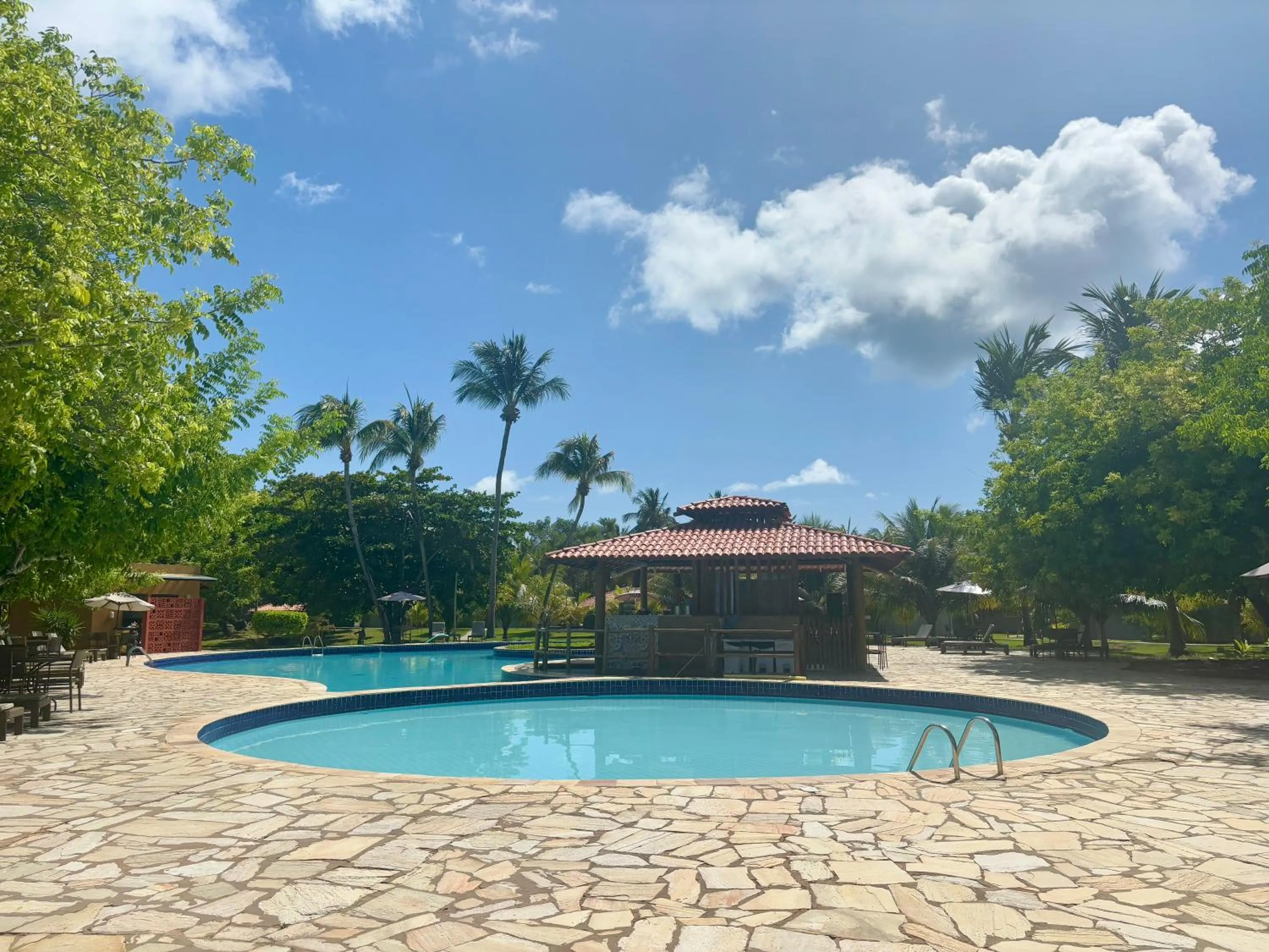 Swimming pool in Angá Beach Hotel