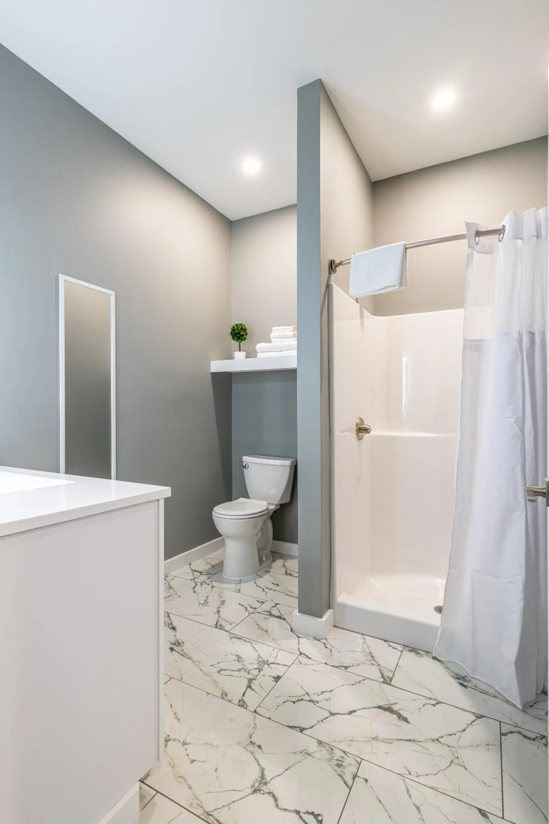 Bathroom in Stone Park Ellsworth-Bar Harbor