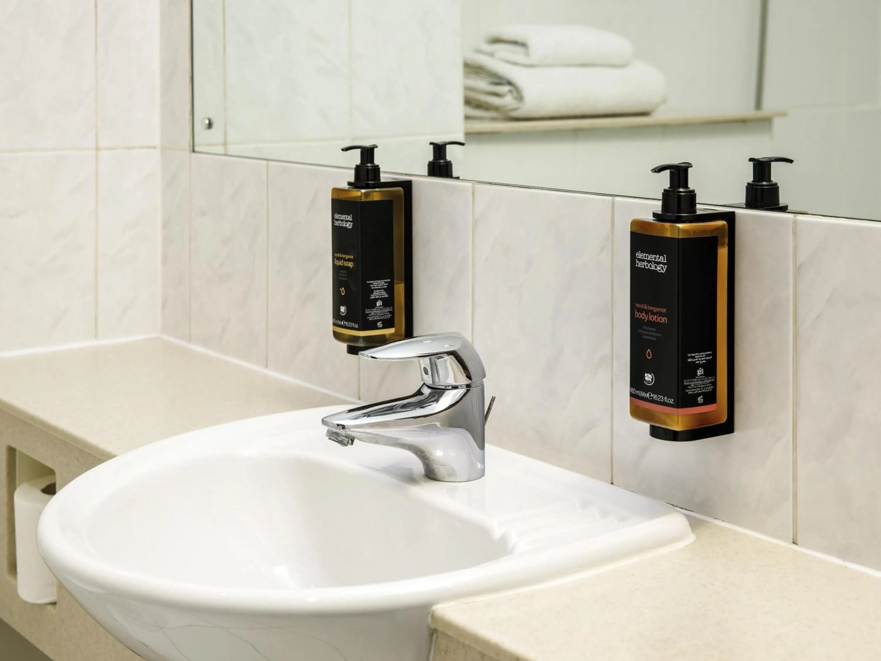 Bedroom in The Harlow Hotel By AccorHotels