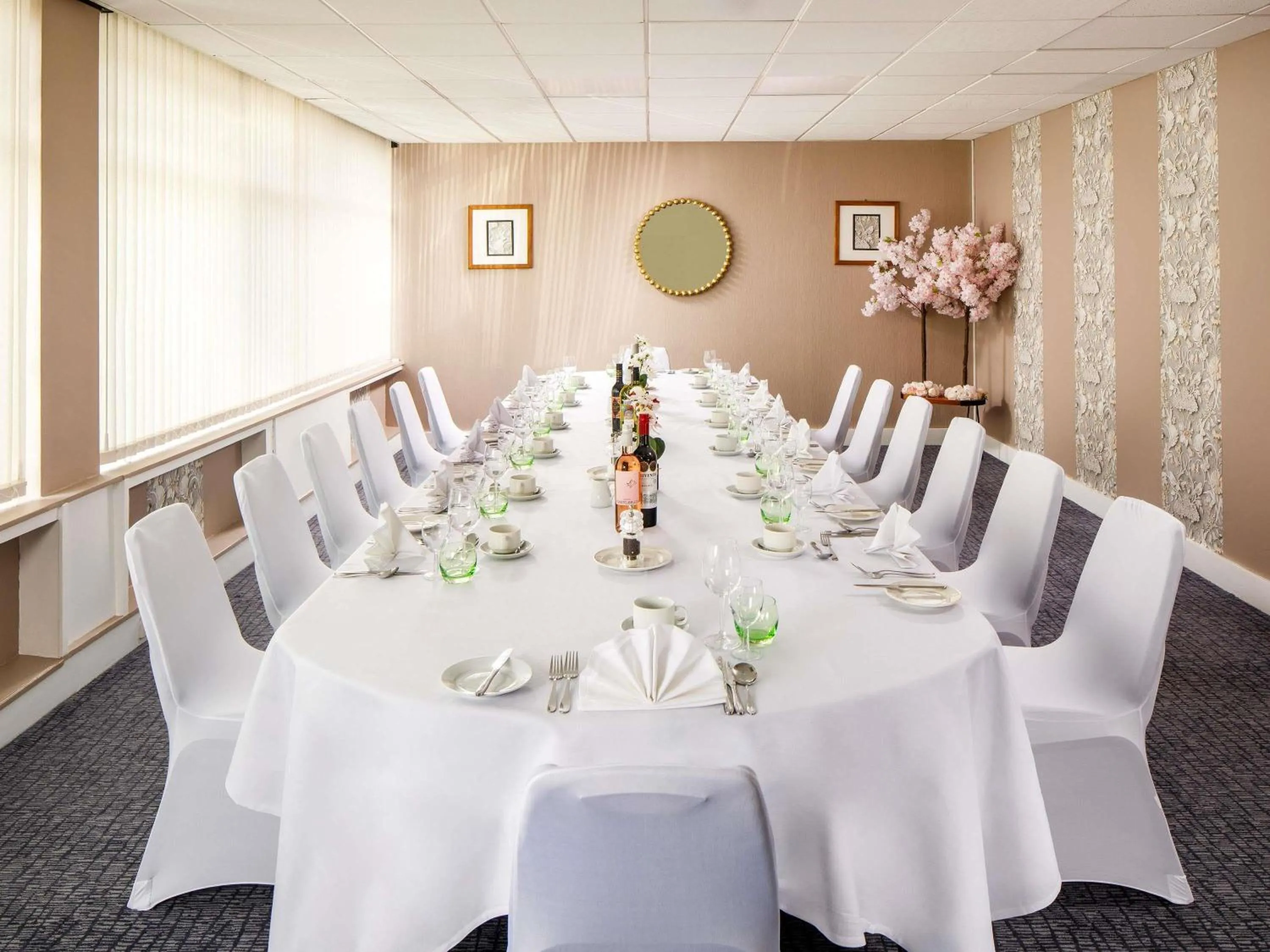 wedding in The Harlow Hotel By AccorHotels